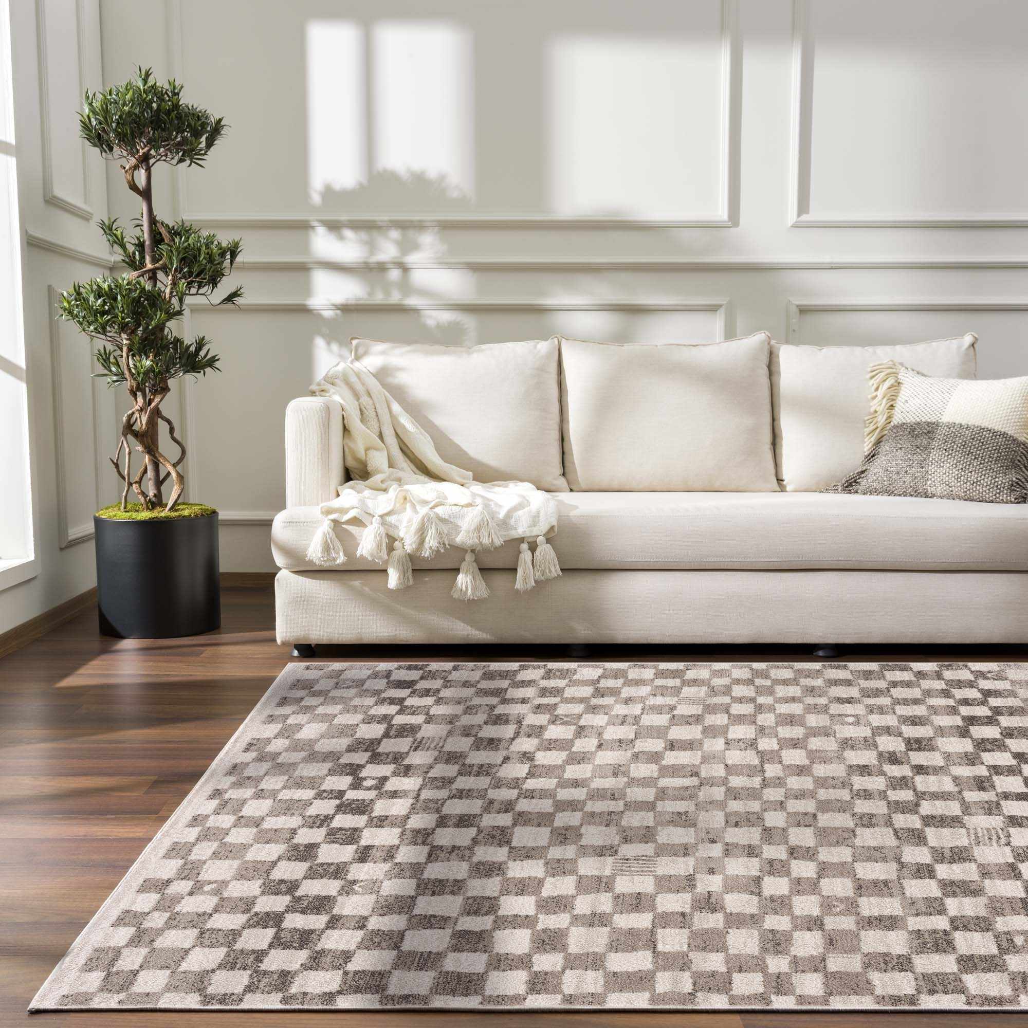 Bela Checkered Rug Machine Woven 100% Polypropylene Beige