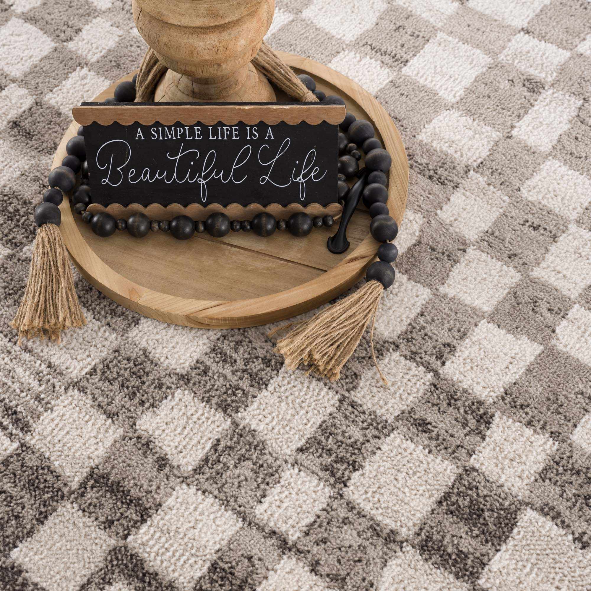 Bela Checkered Rug Machine Woven 100% Polypropylene Beige