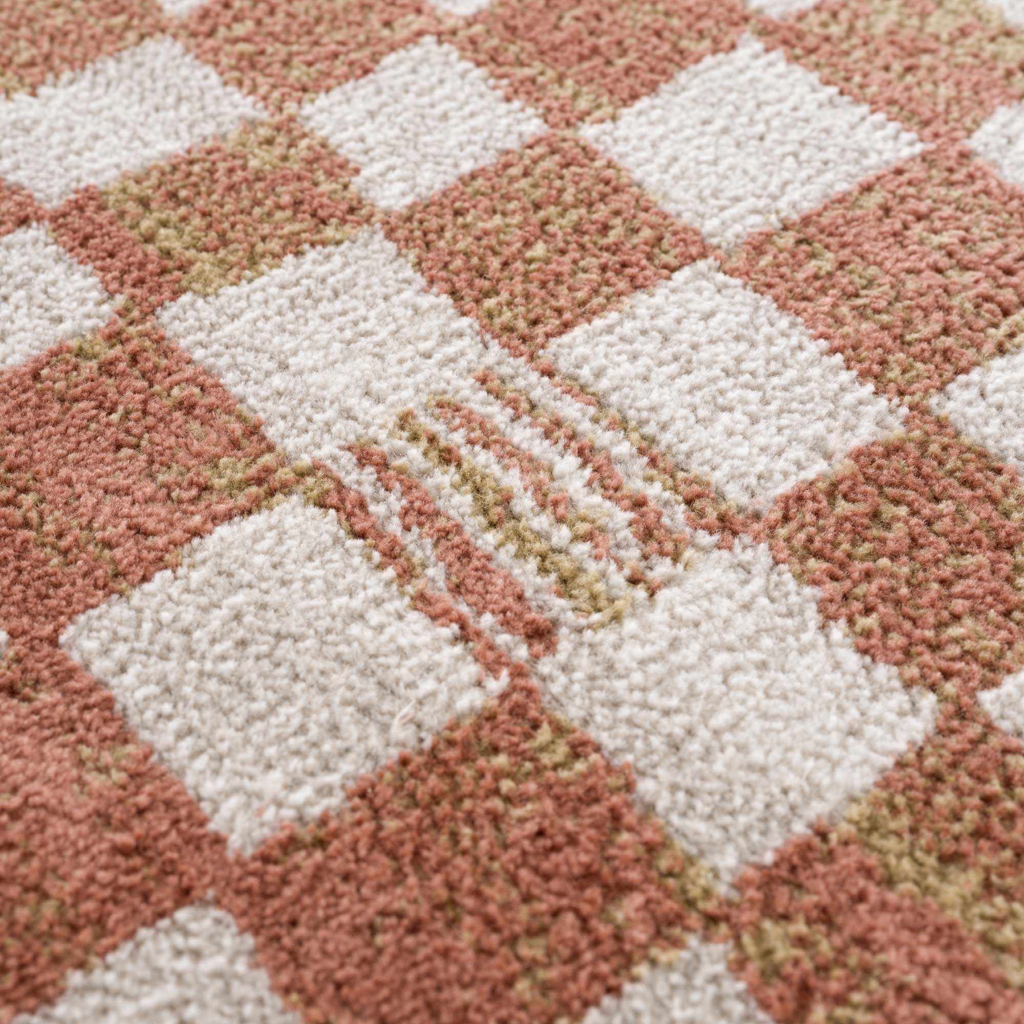 Bela Checkered Rug  Medium Pile, 100% Polypropylene
