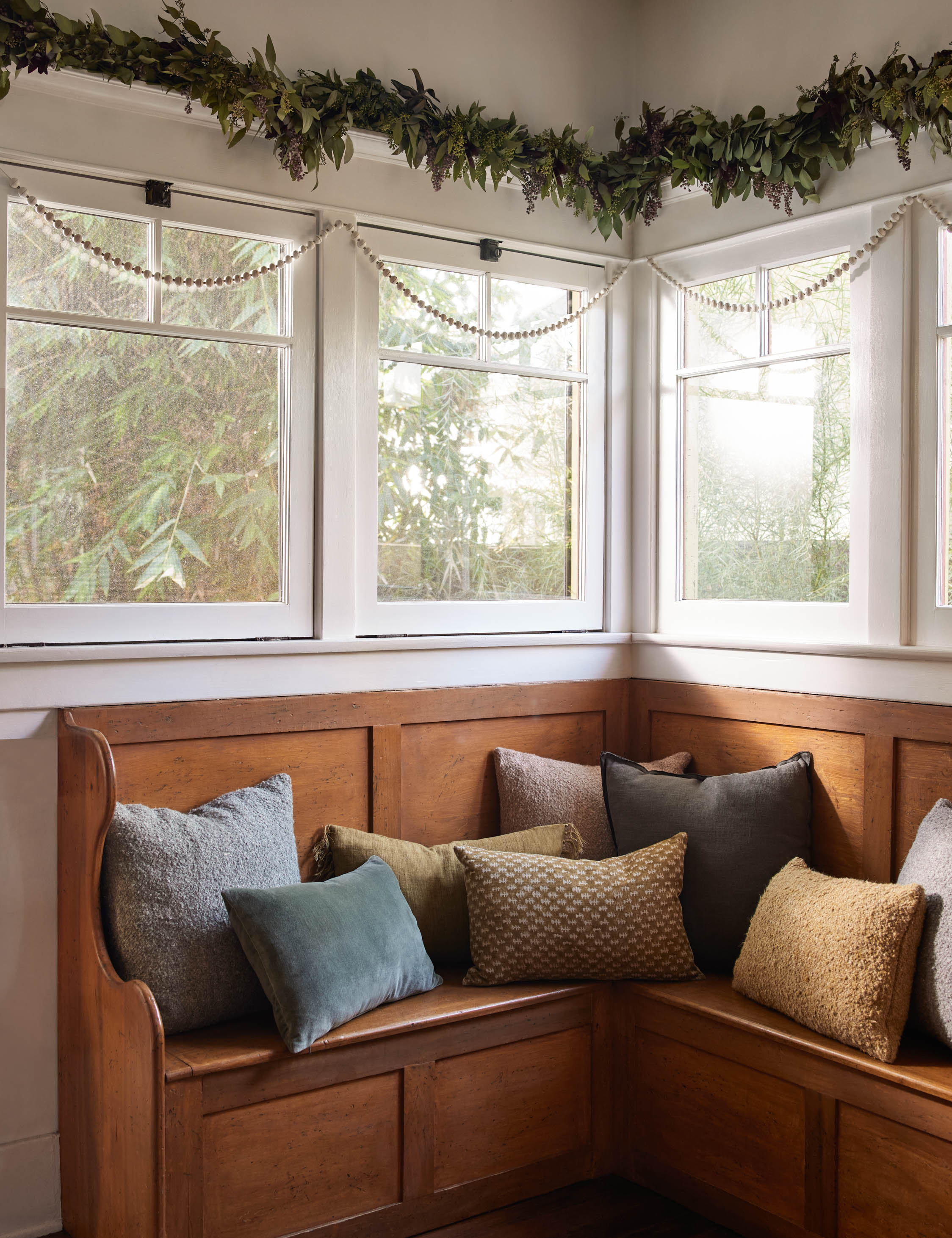 Brio Linen Pillow | Handmade with Tasseled Ends