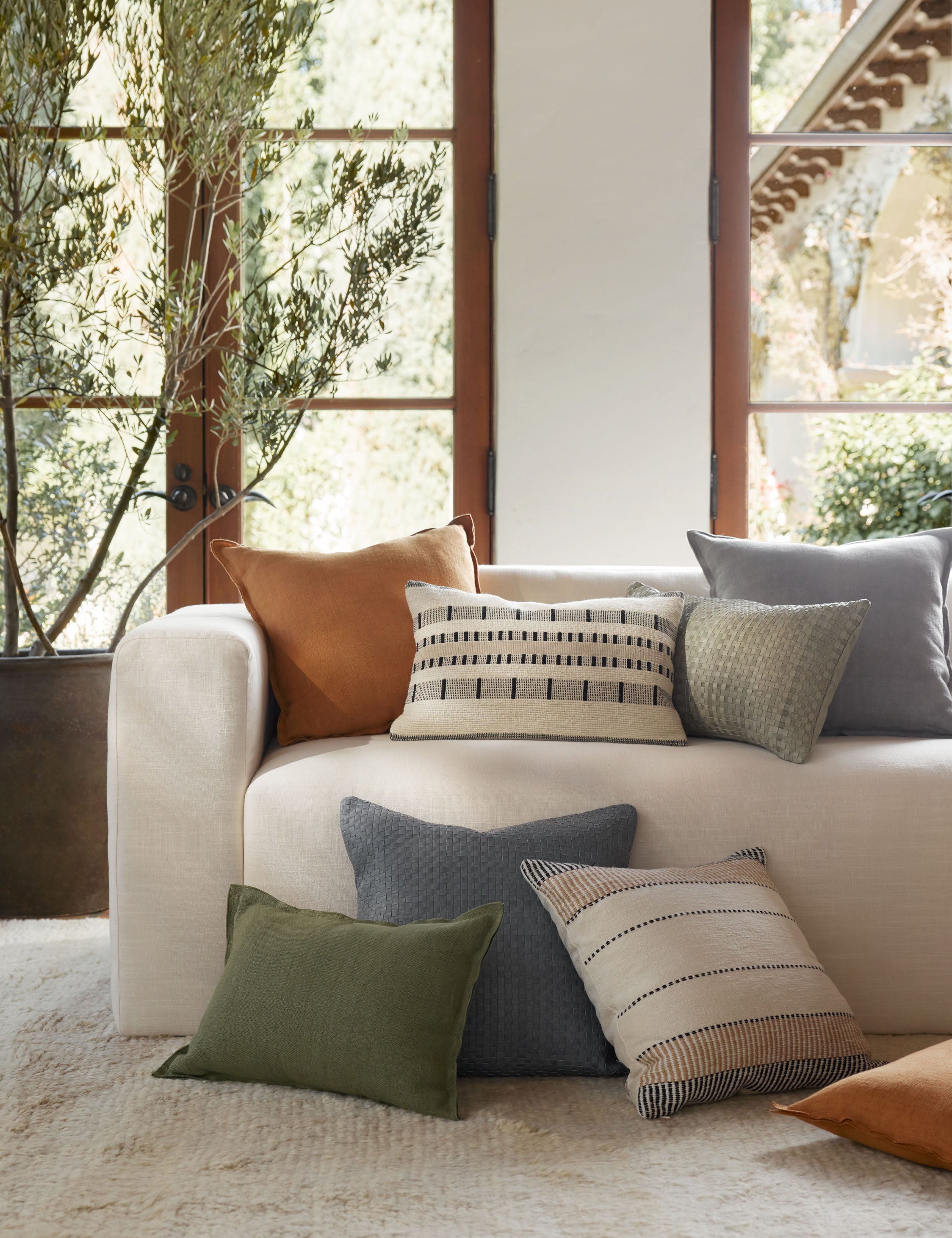 Luna Linen Lumbar Pillow | Superior Long Fiber Flax, Tonal Stitch Detail