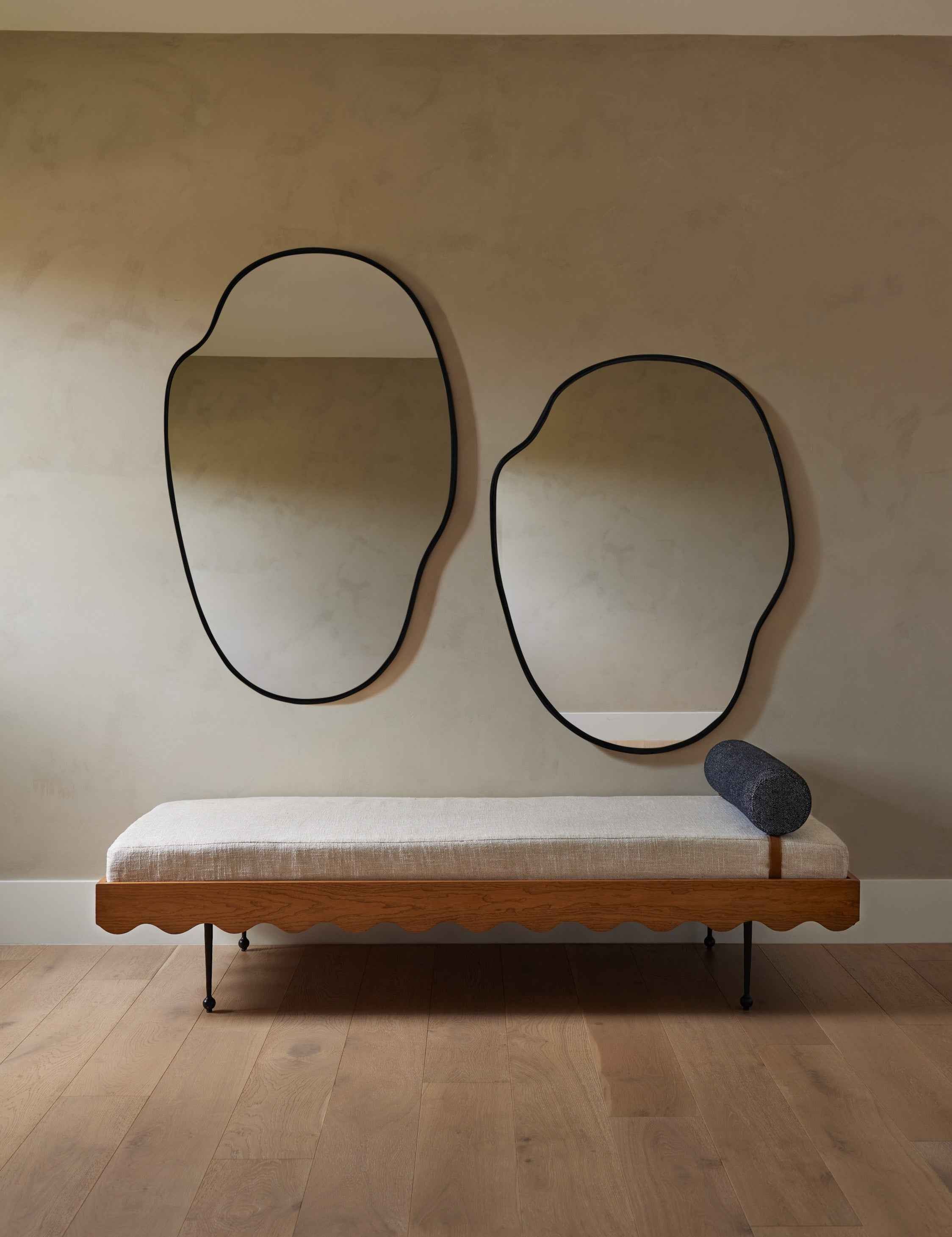 Pivo Puddle Mirror | Slim Frame, Organic Shape