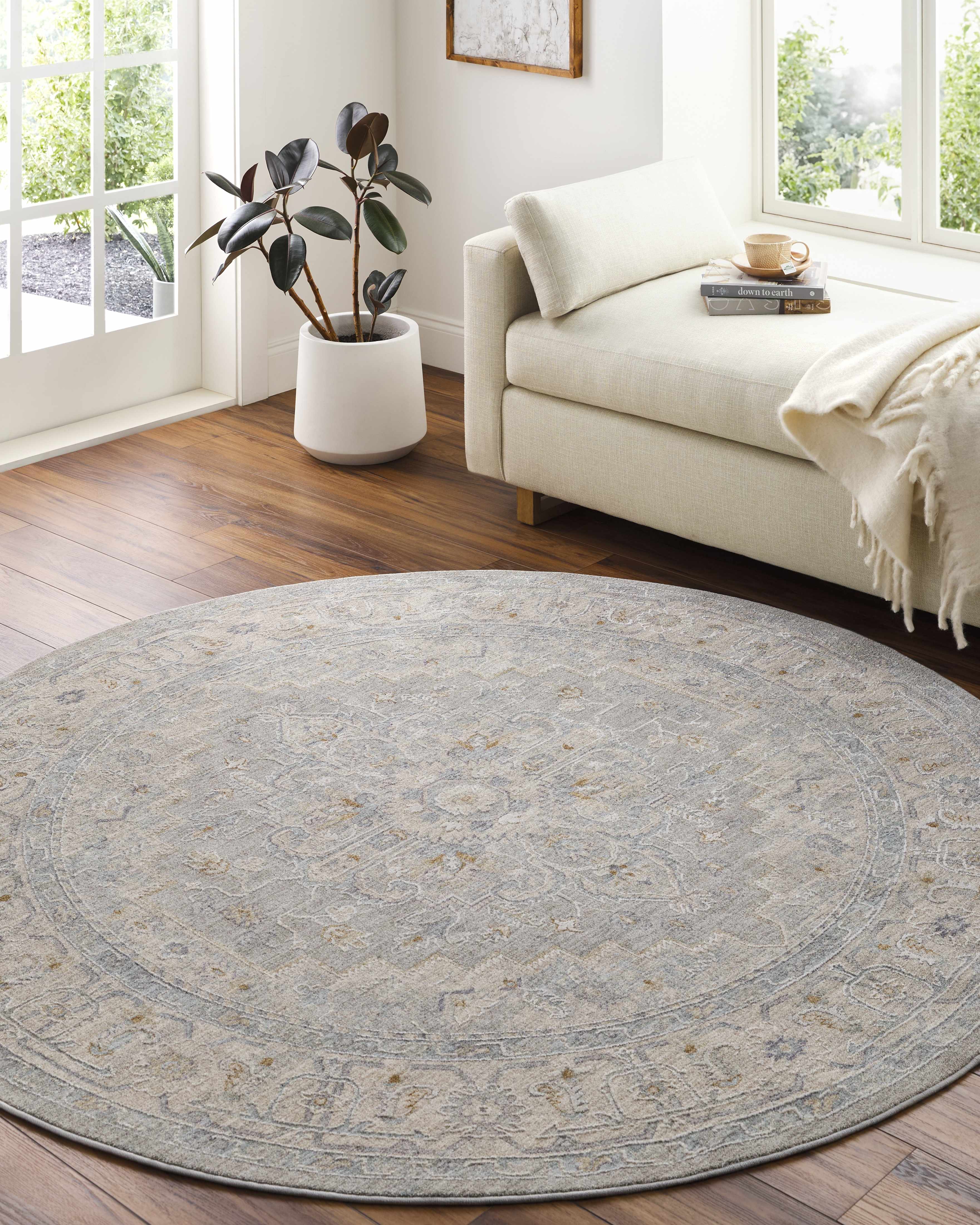 Bello Luxe Statement Rug  Medium Pile  Machine Woven