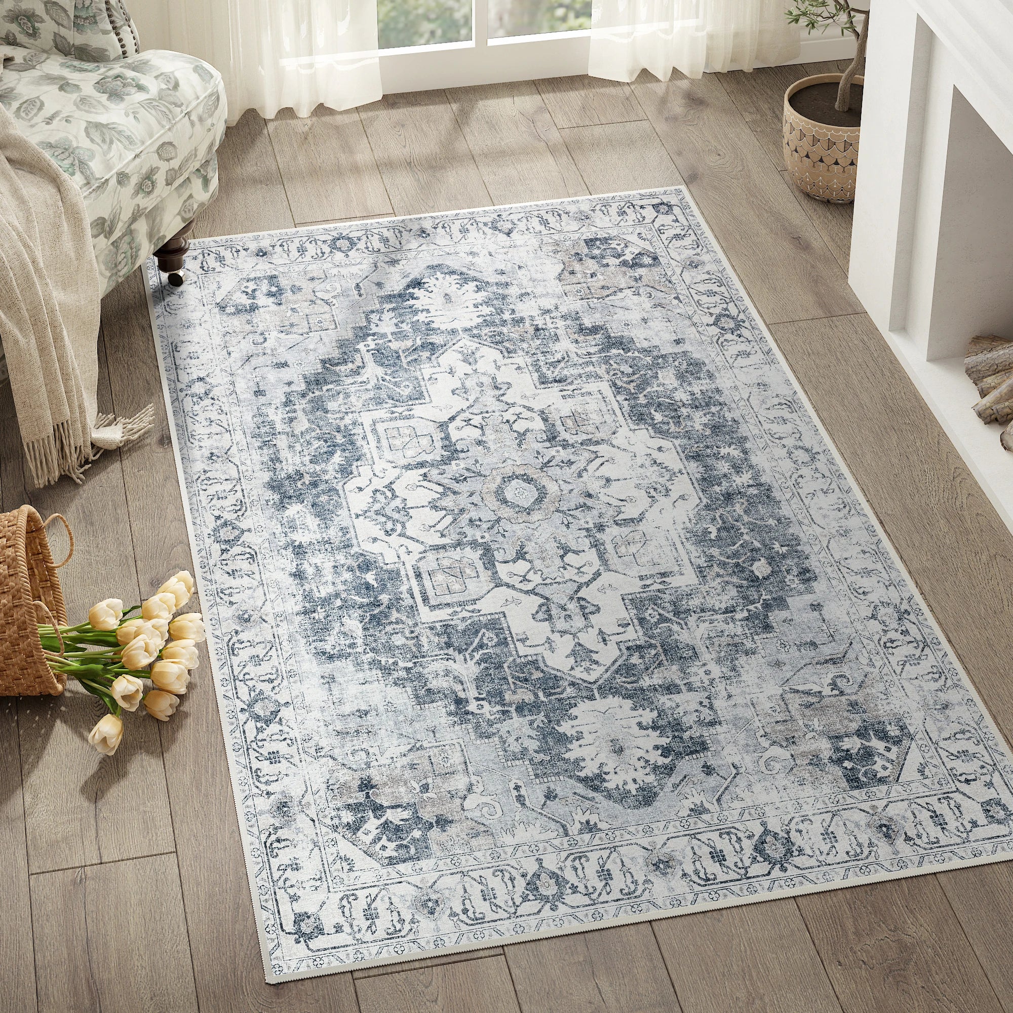 Bello Medallion Rug | Non-Slip, Lightweight Oriental Carpet