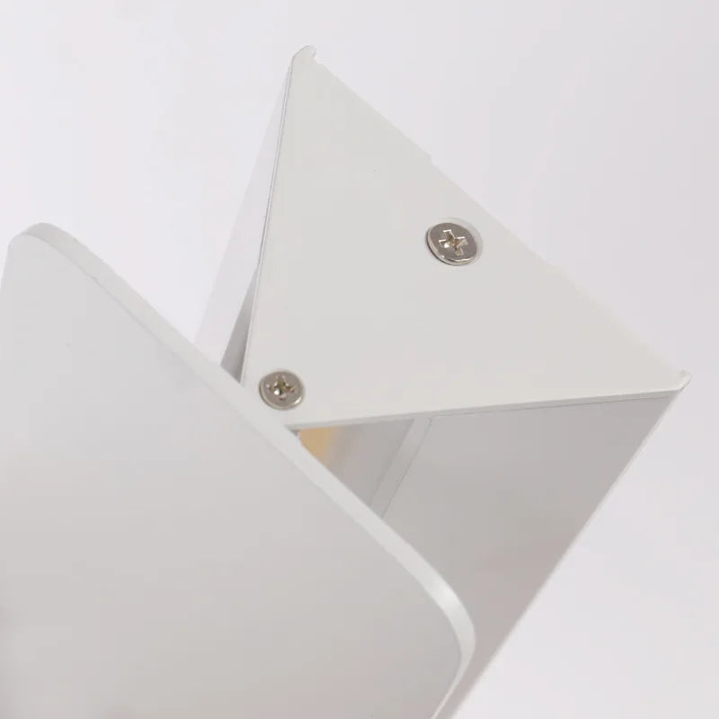 Belo LED Wall Lamp | Minimalist Aluminium Design, Energy Efficient