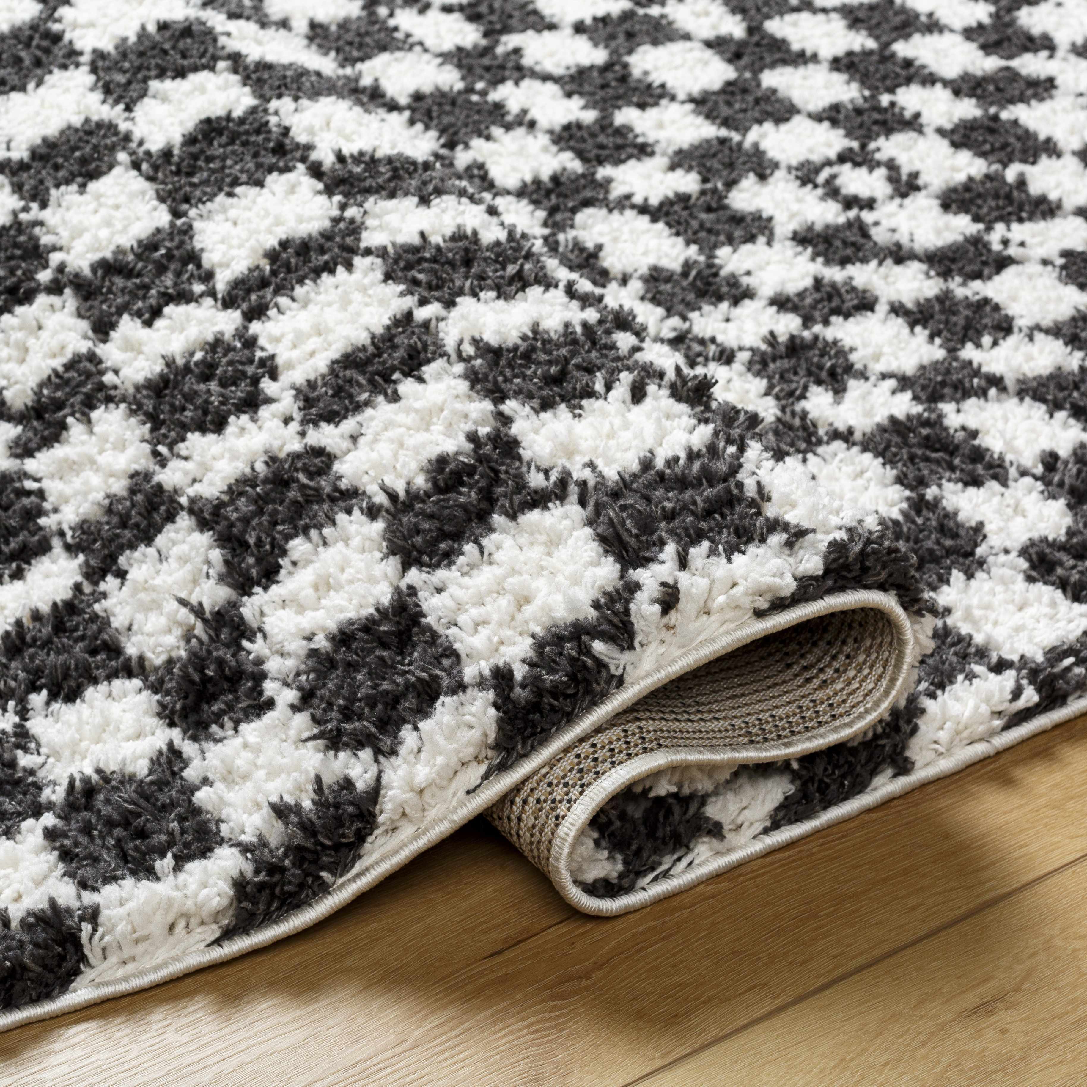 Kieu Checkered Shag Rug  Plush Pile, 100% Polyester, Gray/White