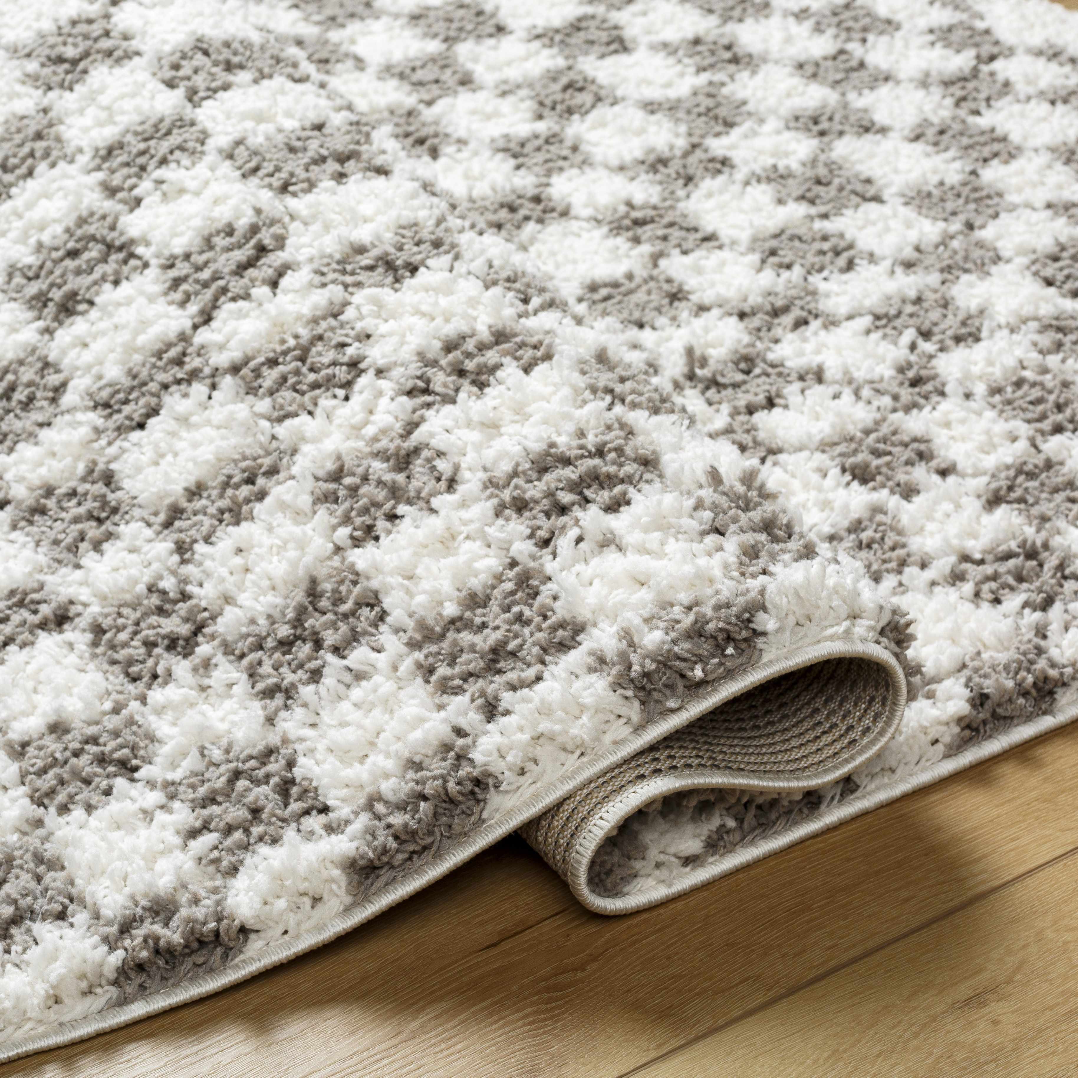 Kairo Checkered Plush Rug 100% Polyester Machine Woven