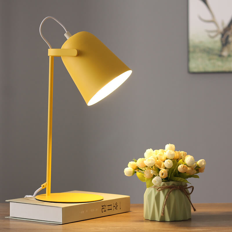 Nordic Macaron-Inspired Creative Iron Bucket 1-Light Table Lamp