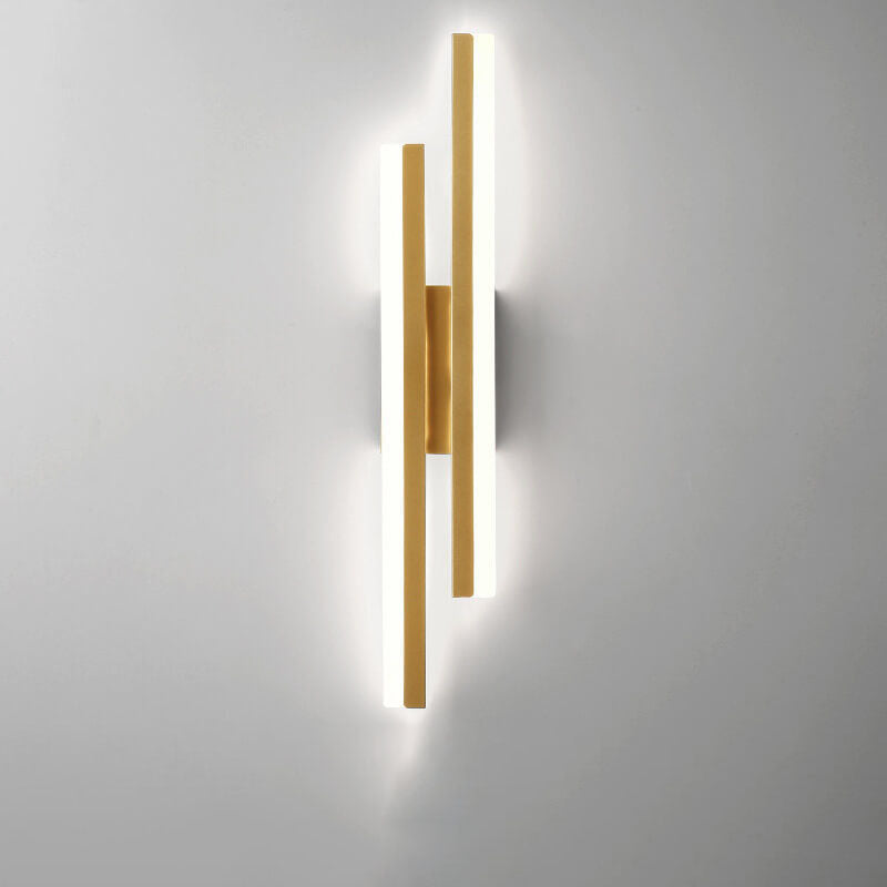 Contemporary Minimalist Iron and Acrylic LED Wall Sconce