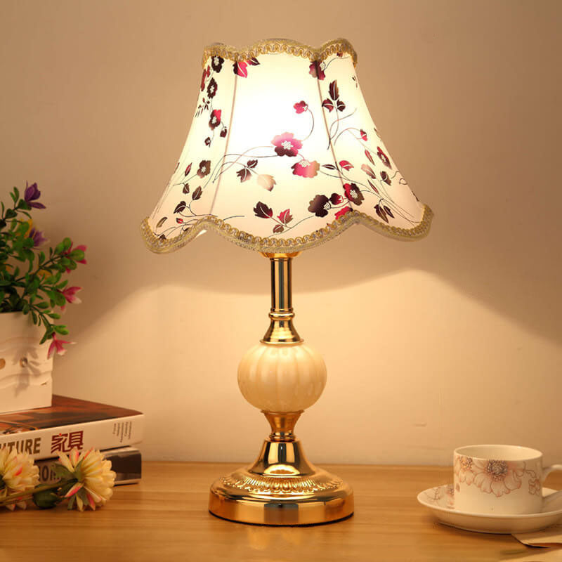 Vintage Nordic Floral Glass Table Lamp with Single Light