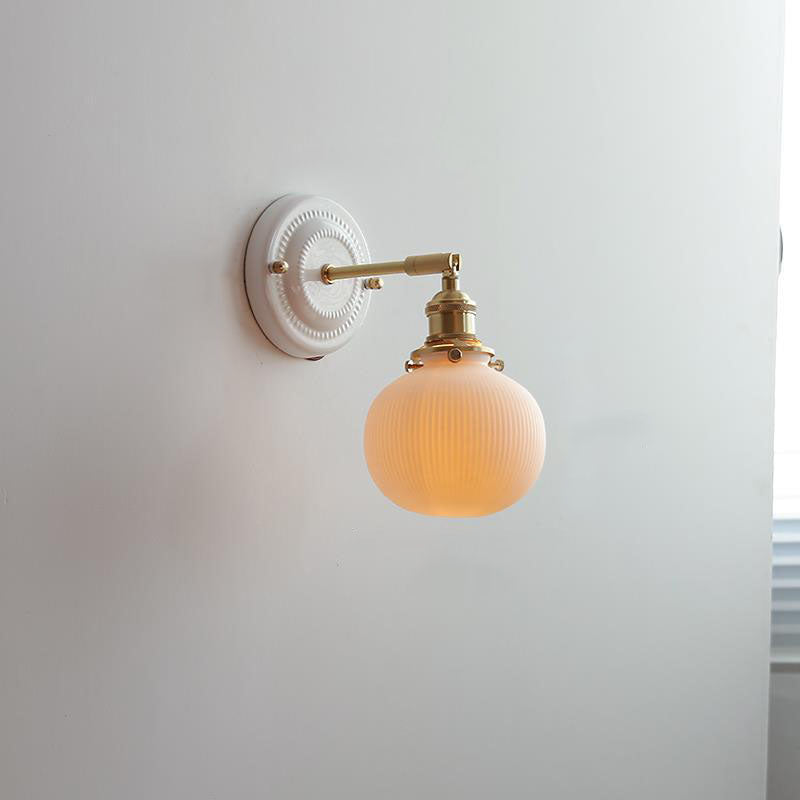 Classic Vintage Round Ceramic and Brass 1-Light Wall Sconce for Living Room