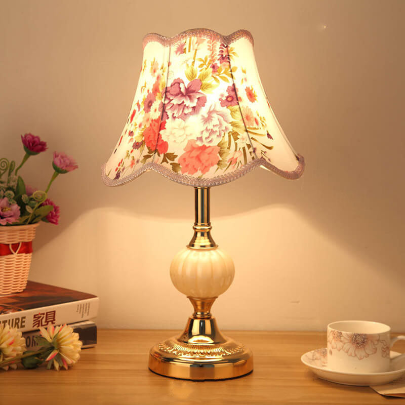 Vintage Nordic Floral Glass Table Lamp with Single Light