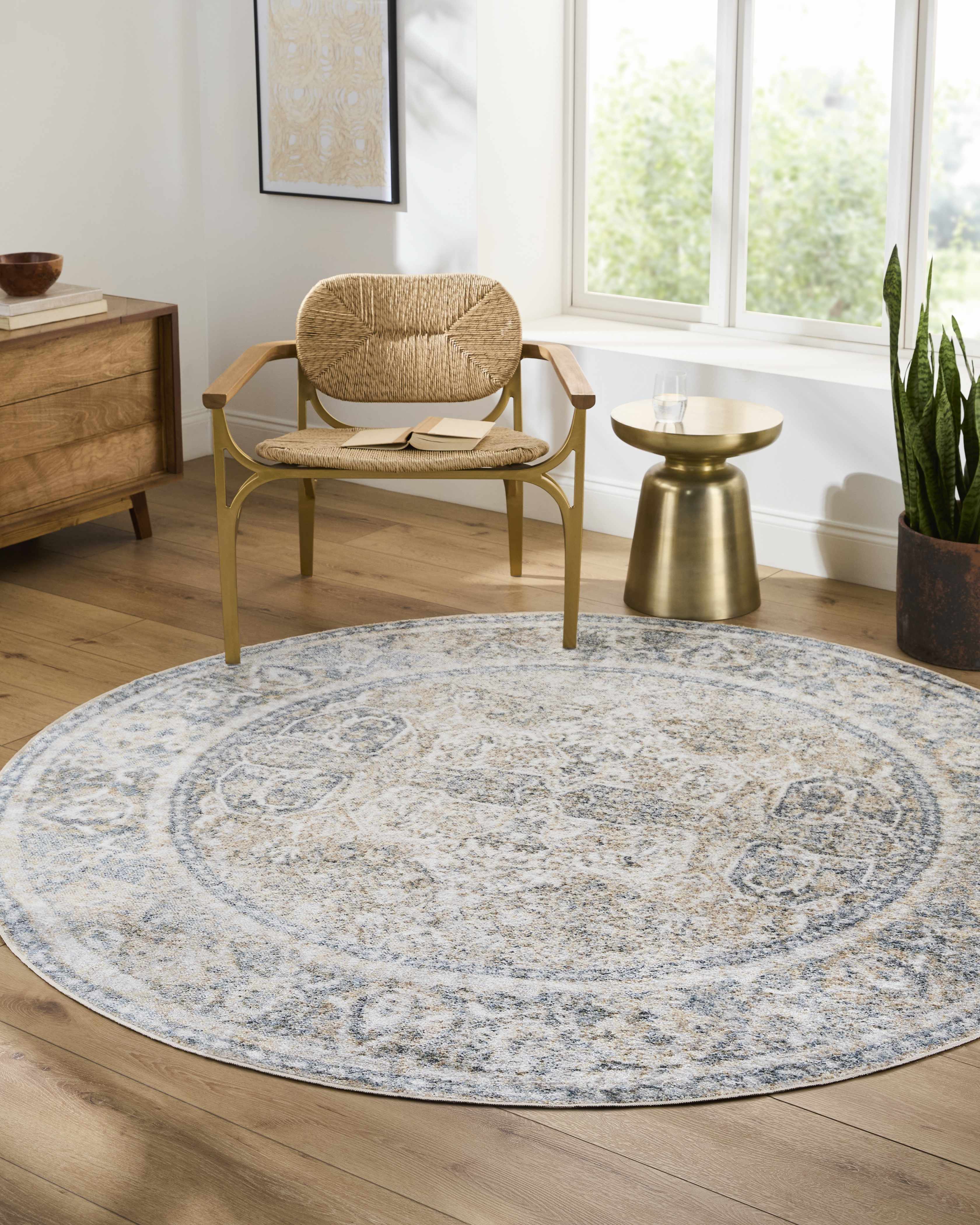 Bela Washable Rug  Machine Woven  Traditional Style