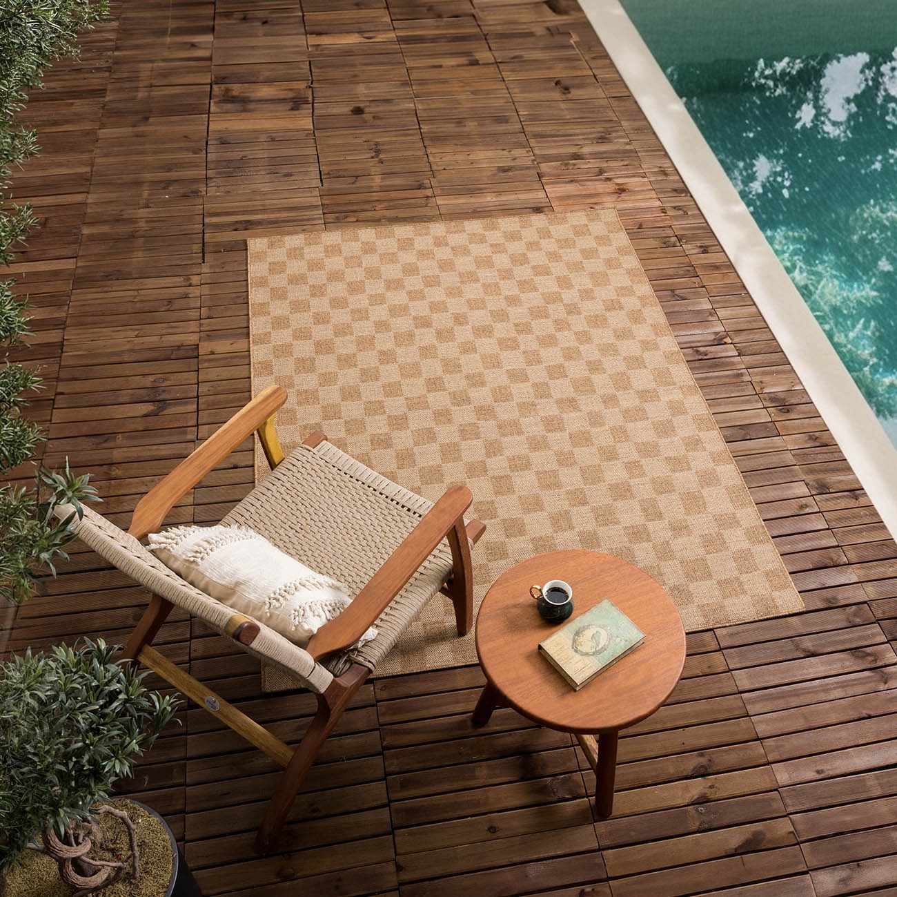 Bello Checkered Outdoor Rug 100% Polypropylene, Contemporary Style