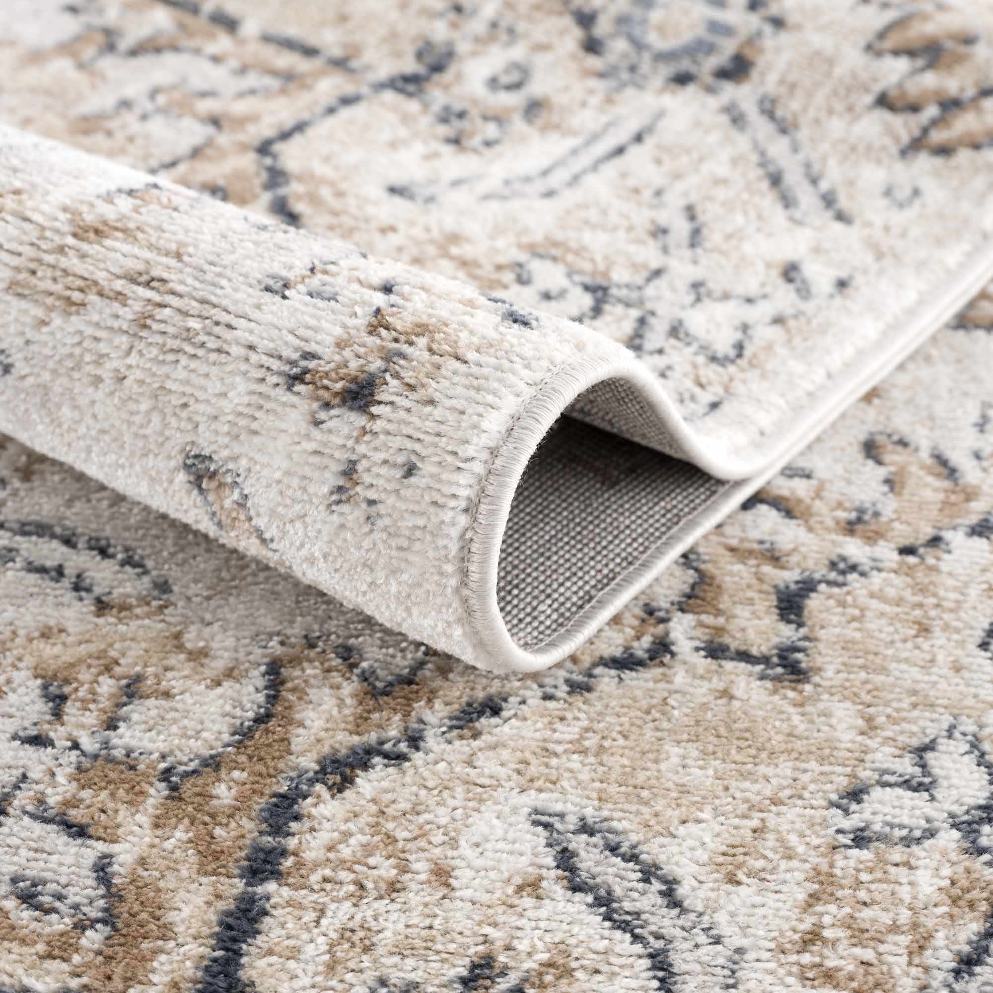 Mara Area Rug  Traditional Machine-Woven  100% Polypropylene