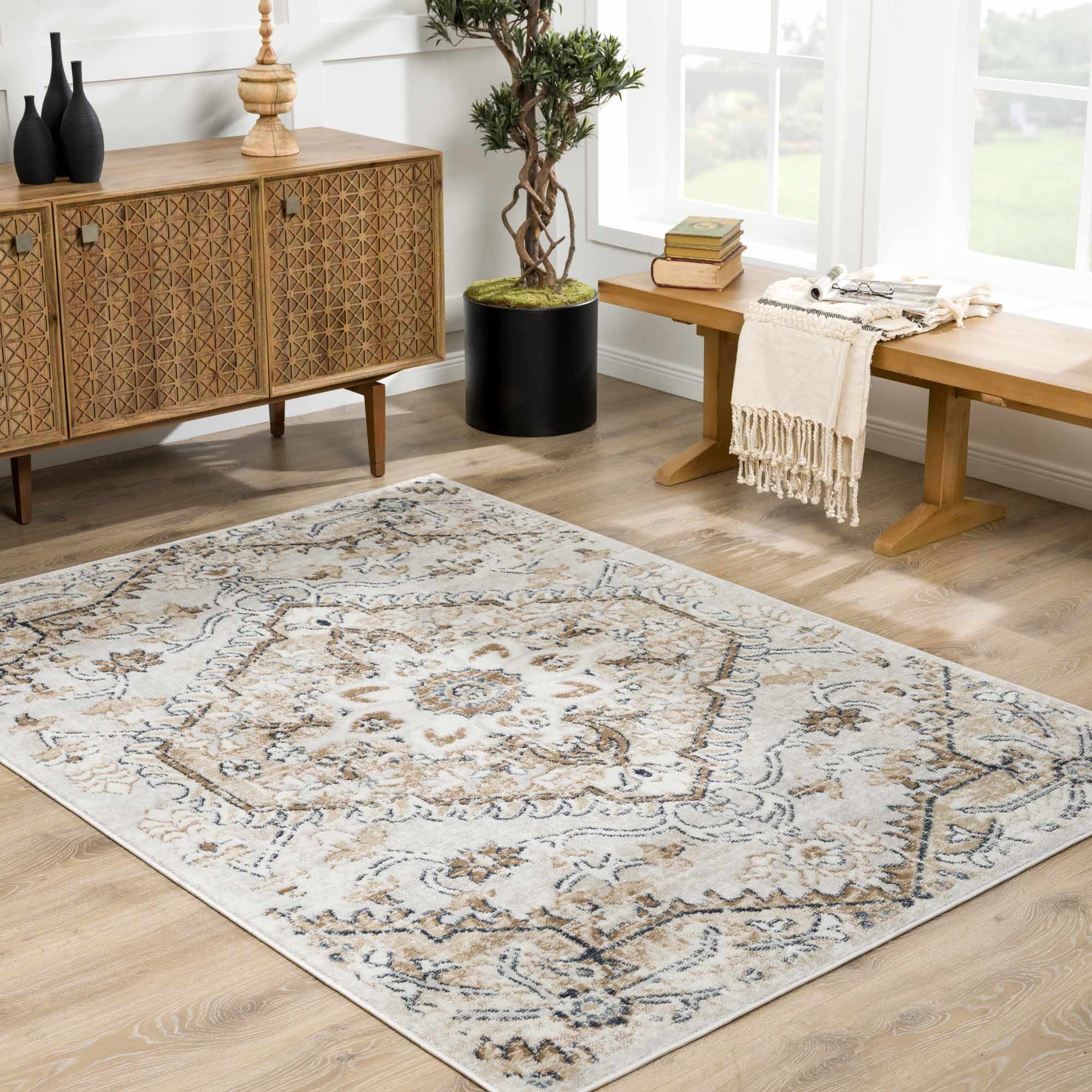 Mara Area Rug  Traditional Machine-Woven  100% Polypropylene