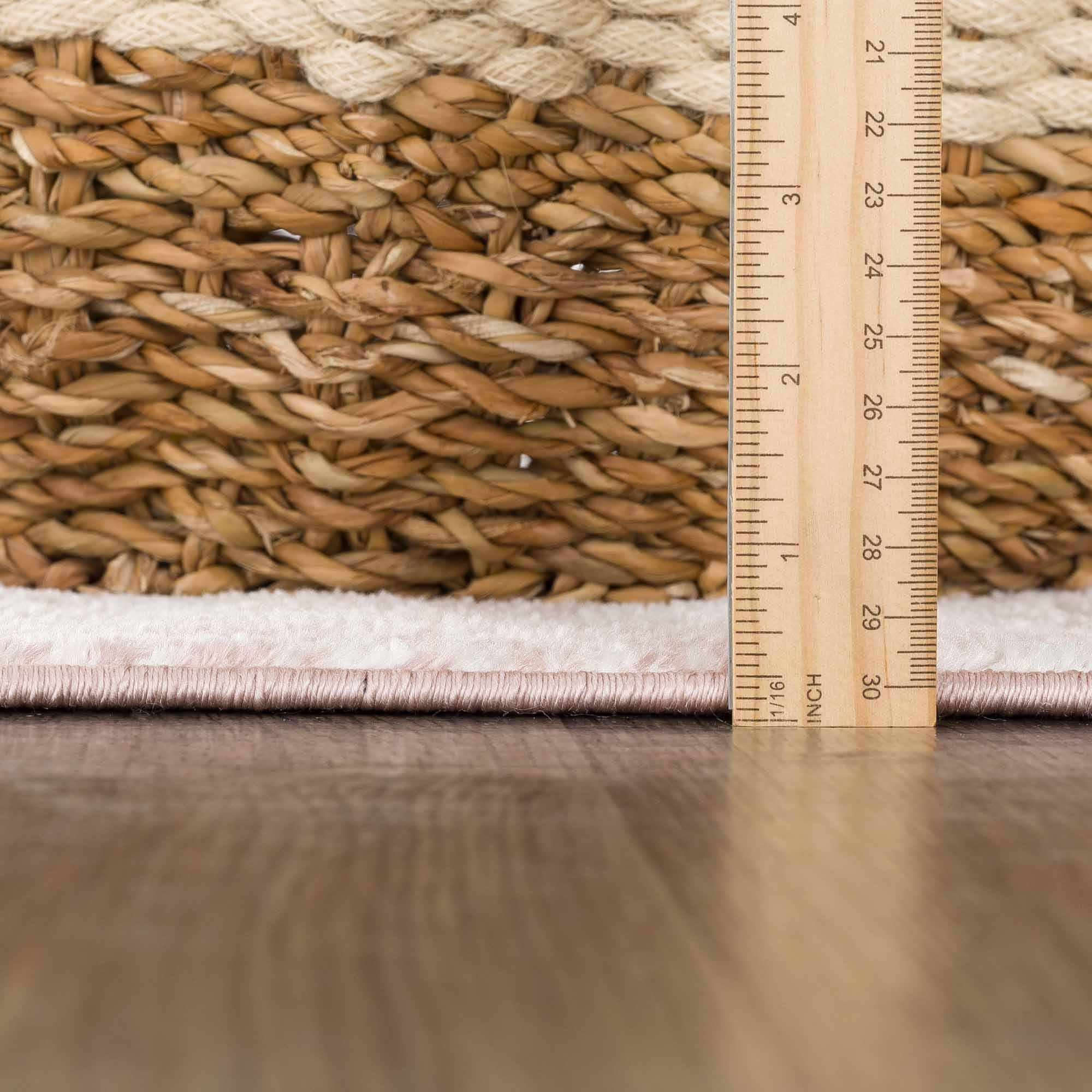 Luna Area Rug  Medium Pile, Machine Woven, Traditional Style