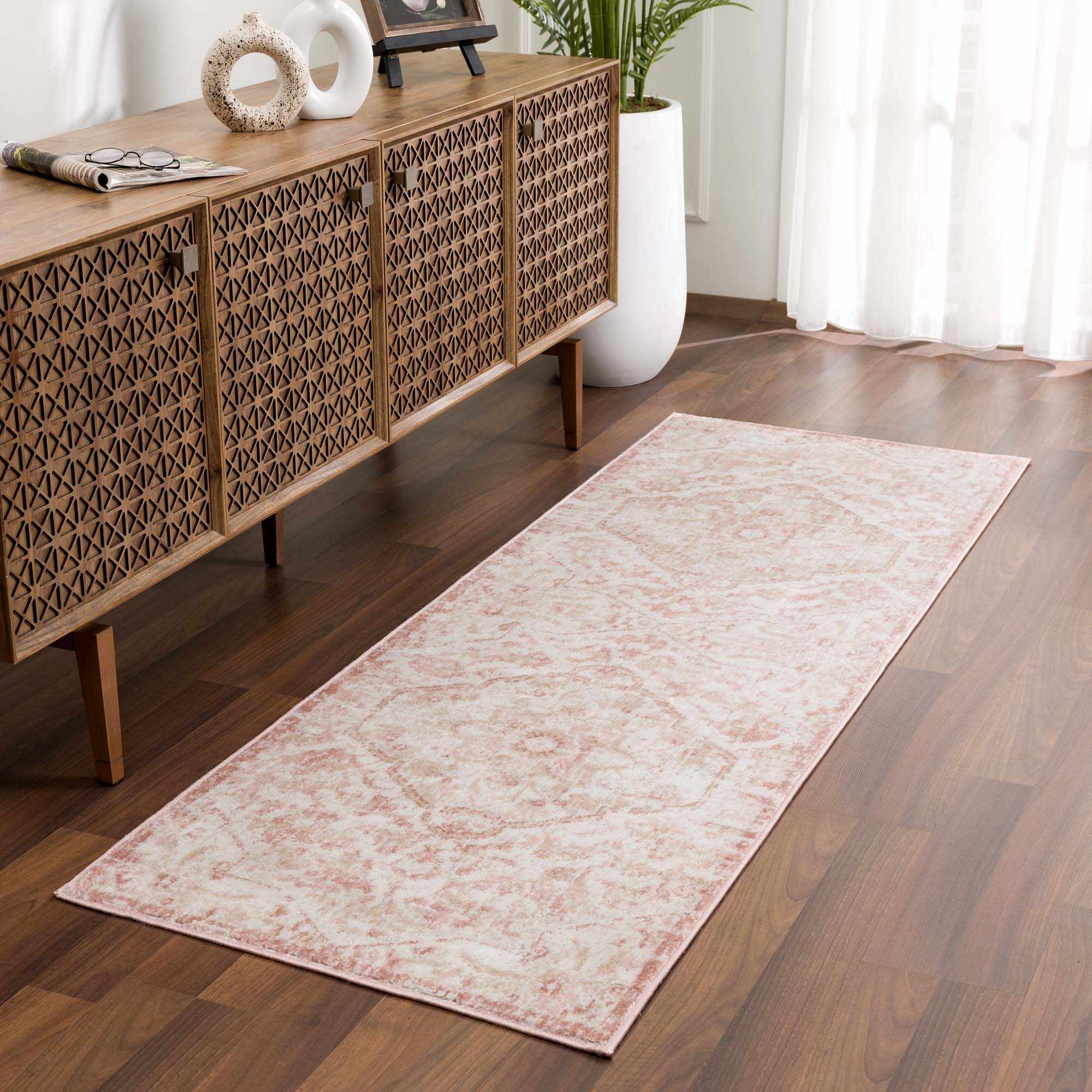Luna Area Rug  Medium Pile, Machine Woven, Traditional Style