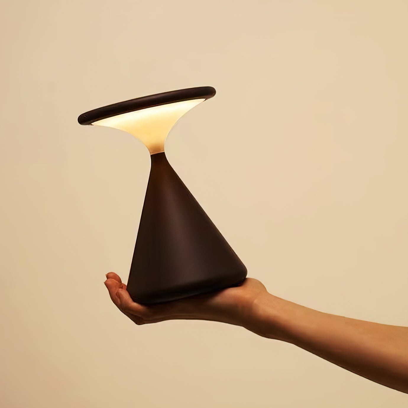 Nero Outdoor Lamp | IP54 Waterproof, Touch-Dimmer