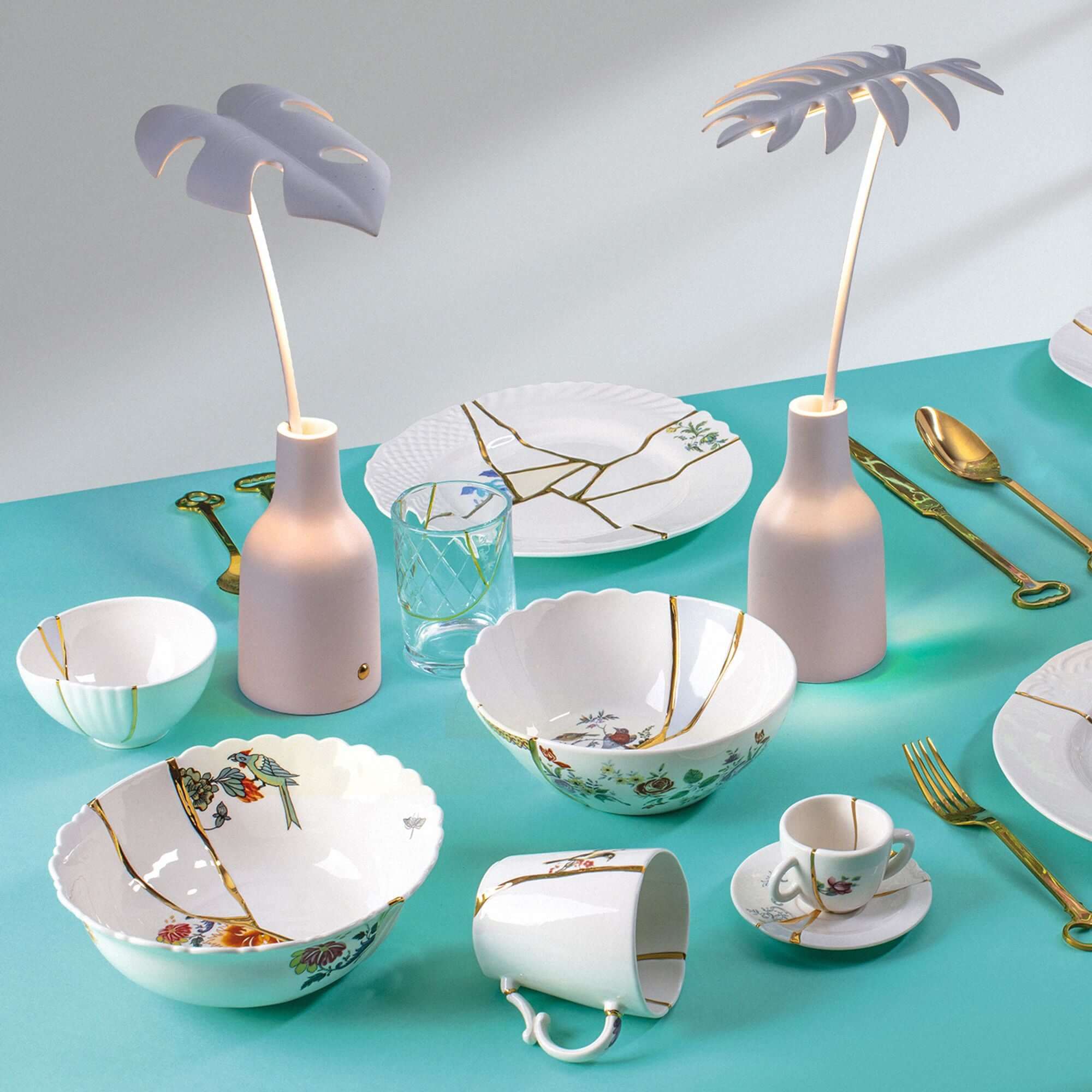 Bela Leaf Light Table Lamp | Dimmable LED, Resin & Metal