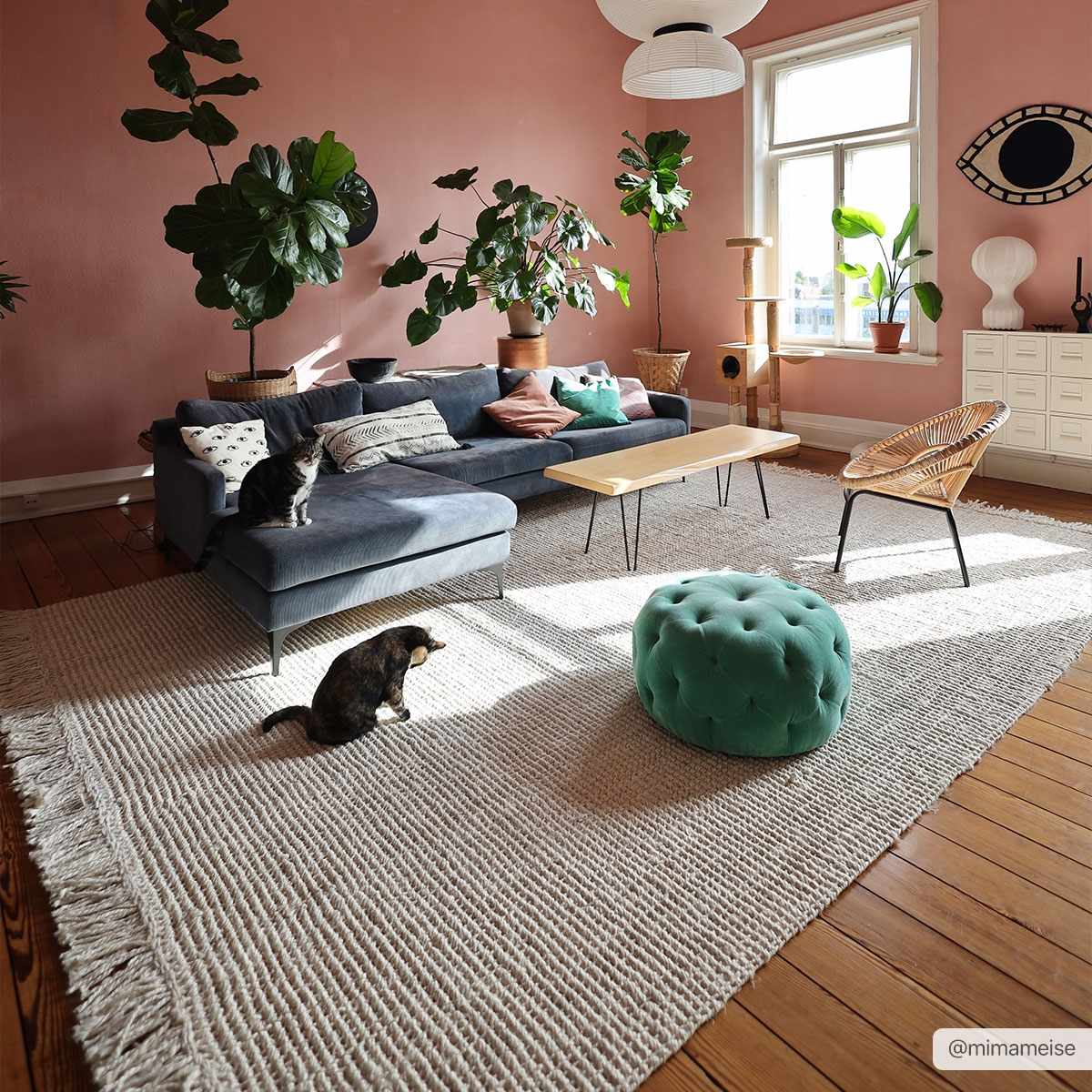 Bela Jute Rug  Hand Woven  Cream Color  Medium Pile