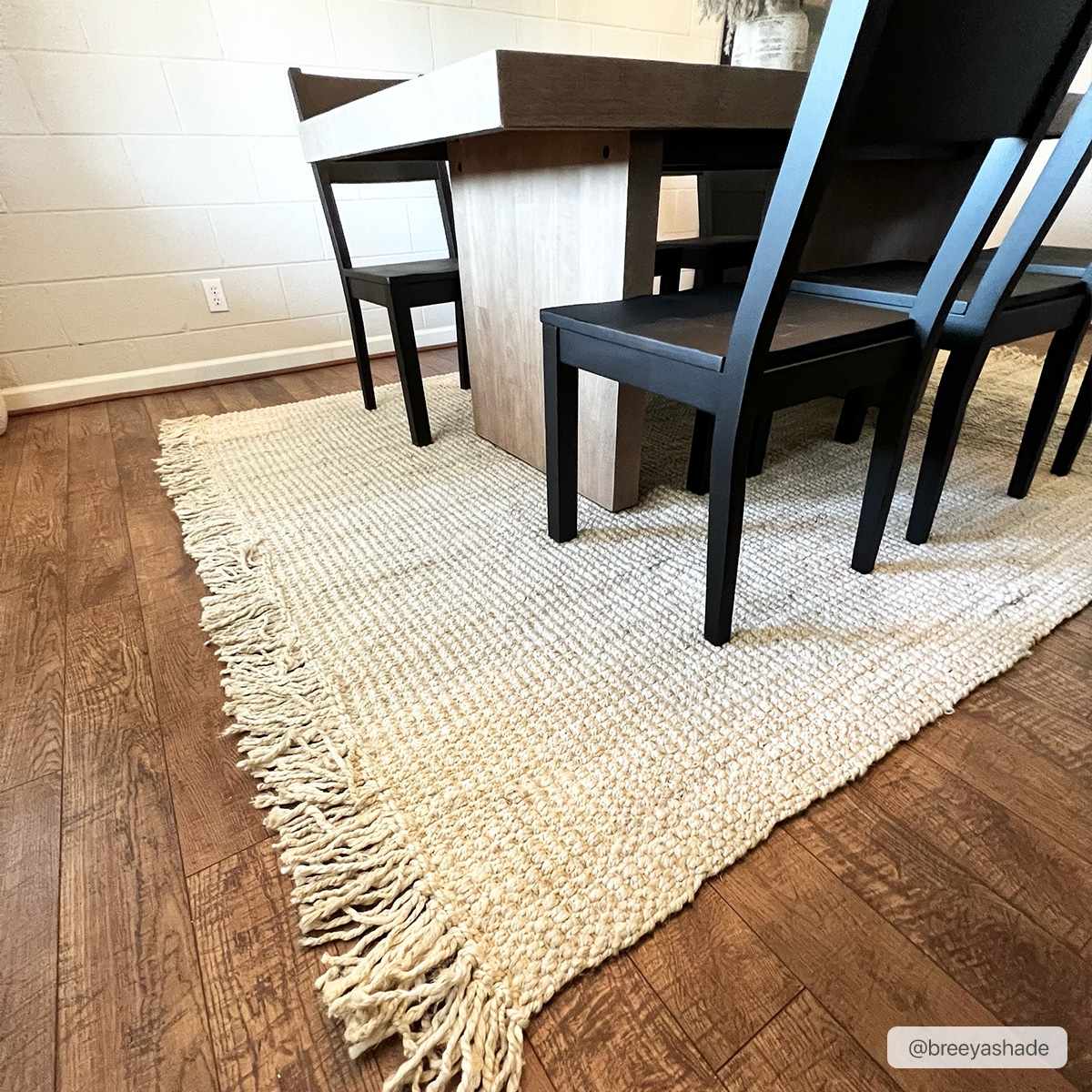 Bela Jute Rug  Hand Woven  Cream Color  Medium Pile