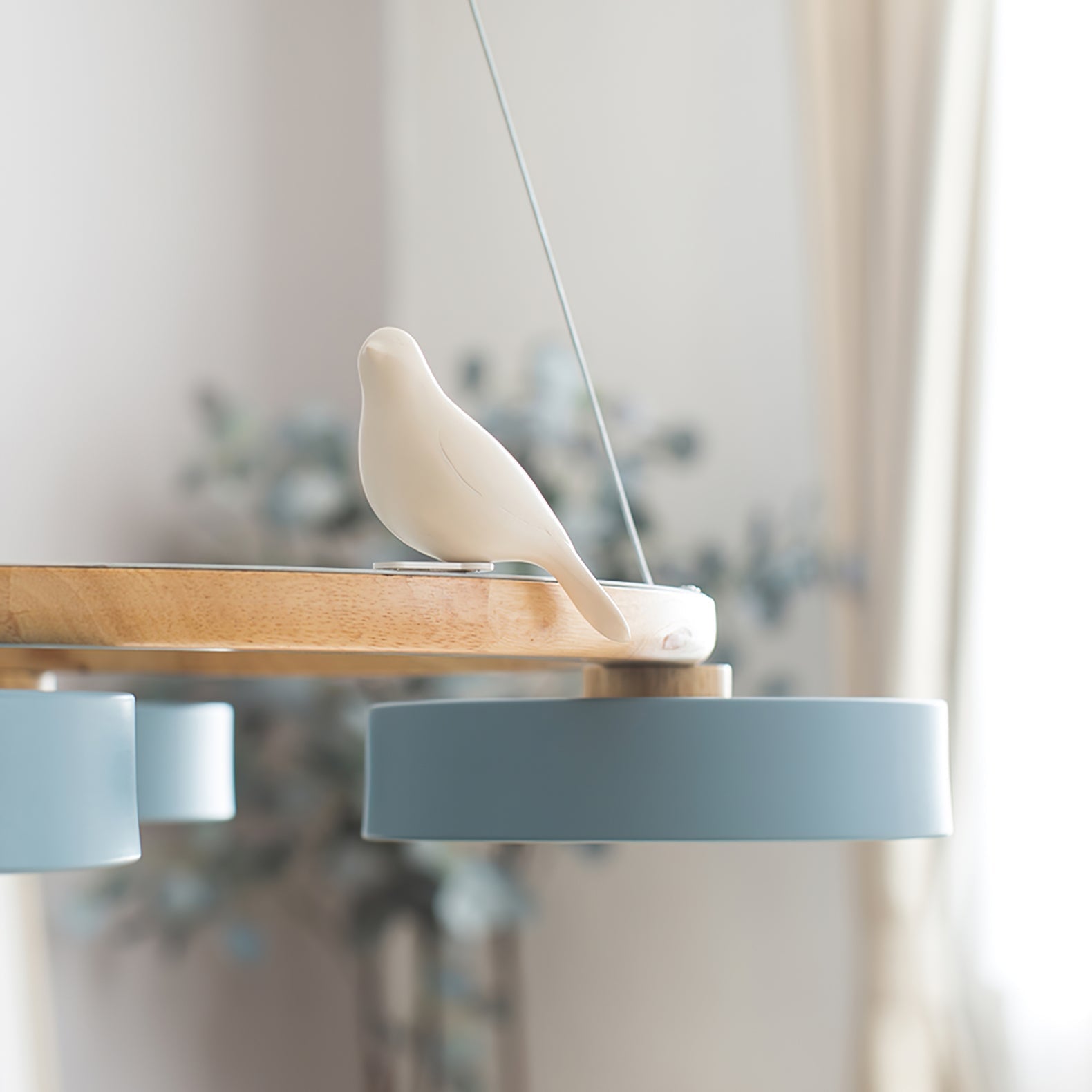 Breeza Chandelier | Nature-Inspired LED with Adjustable Height