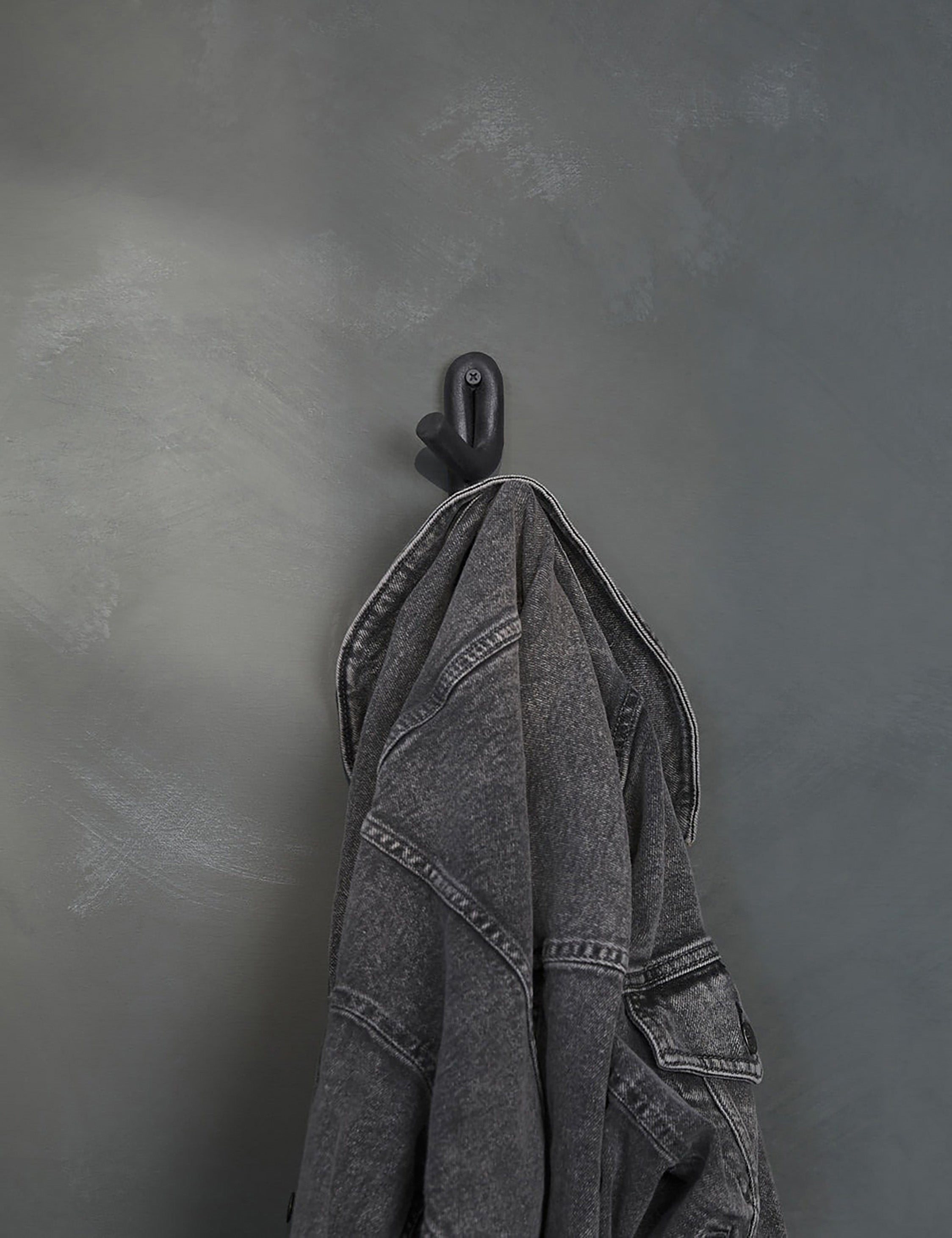 Luna Ceramic Wall Hook | Playful Crisscross Design