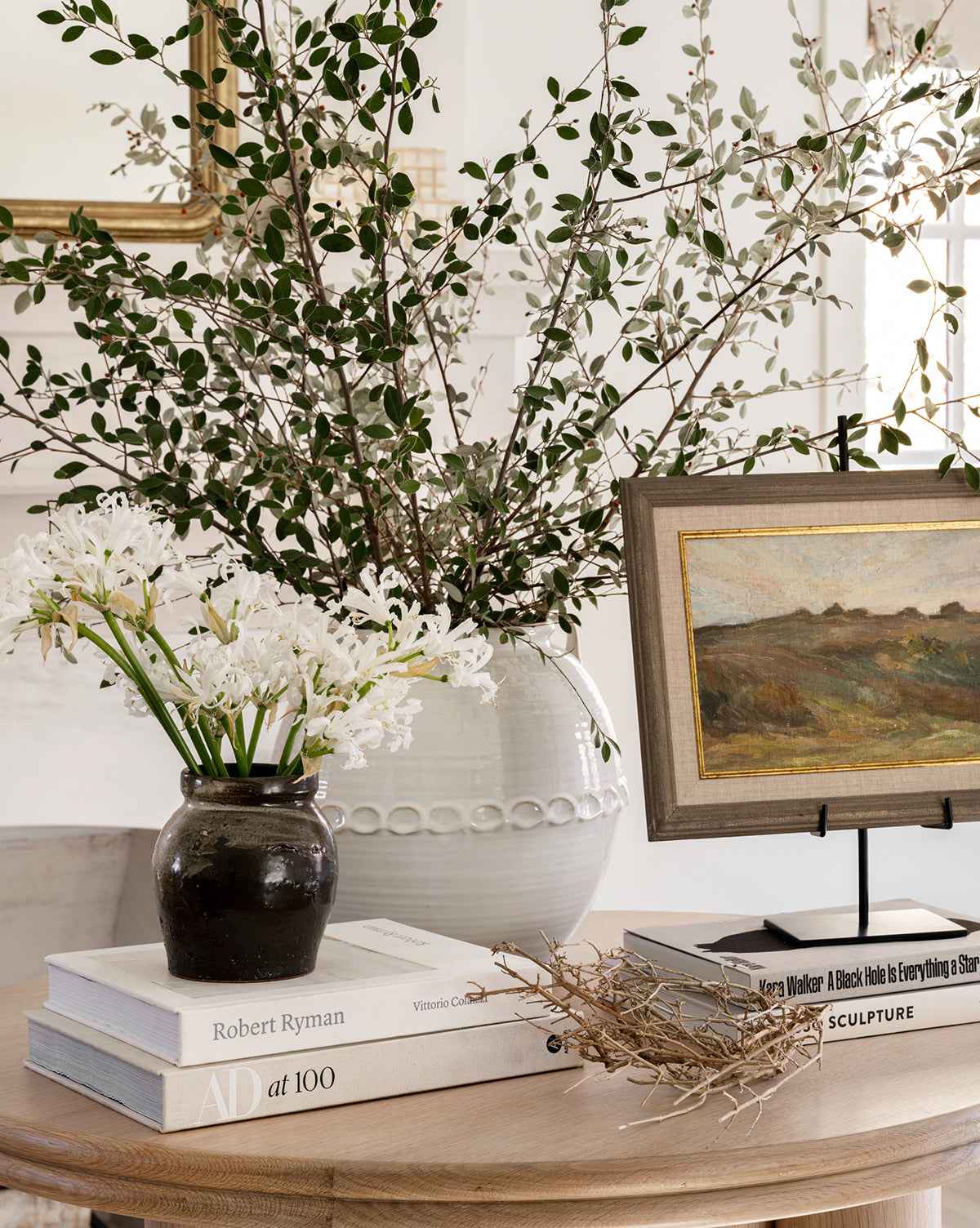 Bella Metal Easel  Elegant Design for Artwork Display