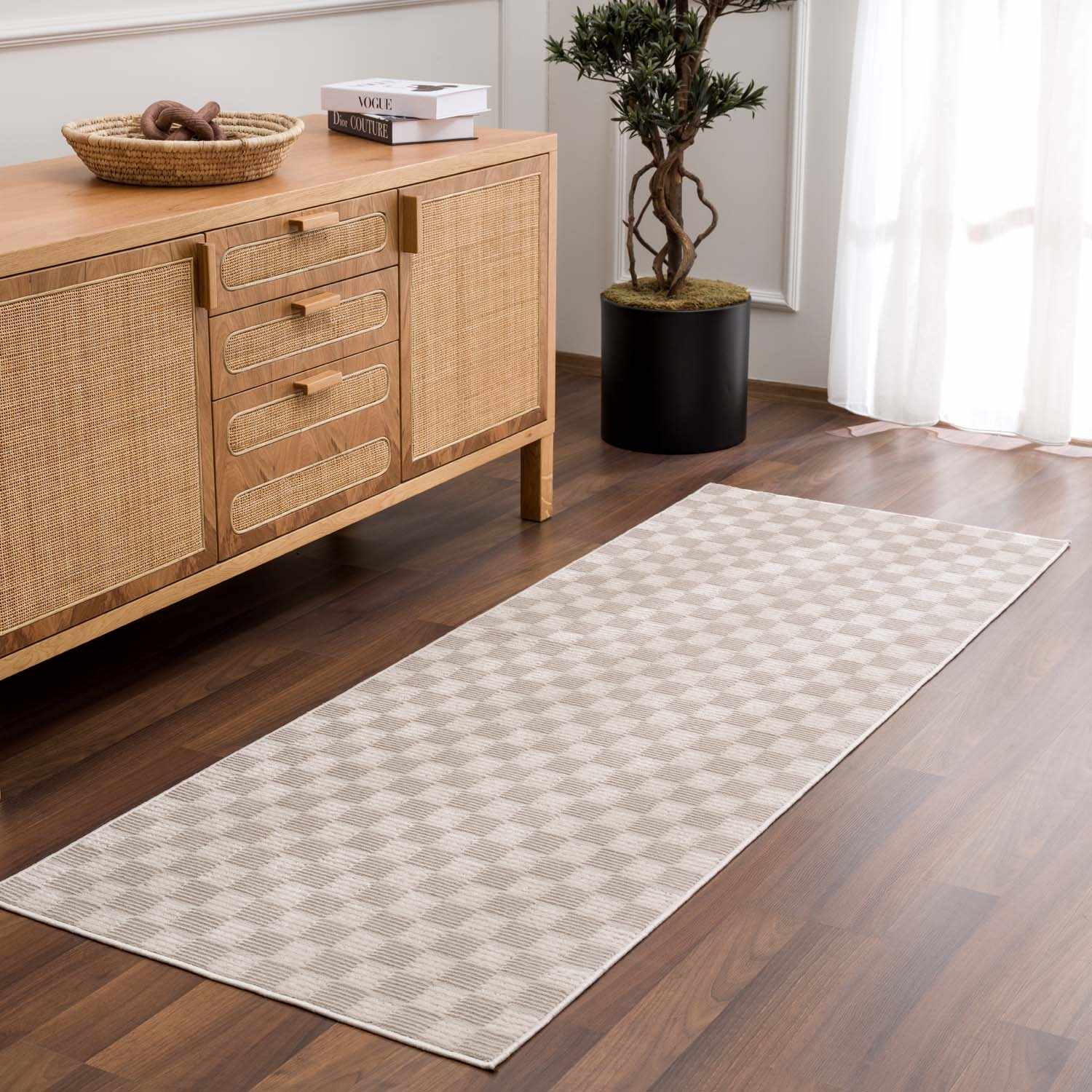 Bello Checkered Rug  Machine Washable  Low Pile  Beige/Peach