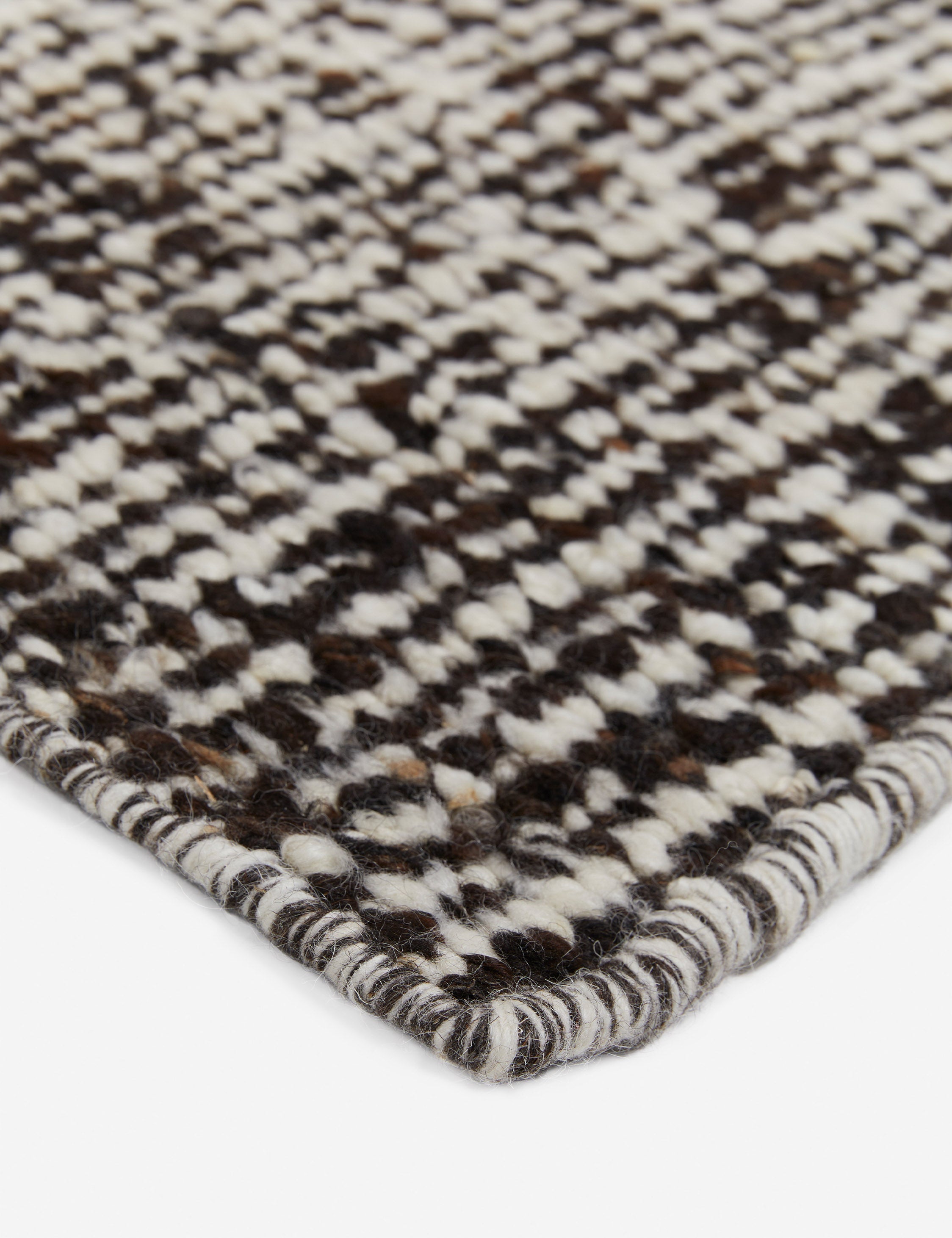 Tierra Handwoven Wool Rug | Durable, Soft Texture
