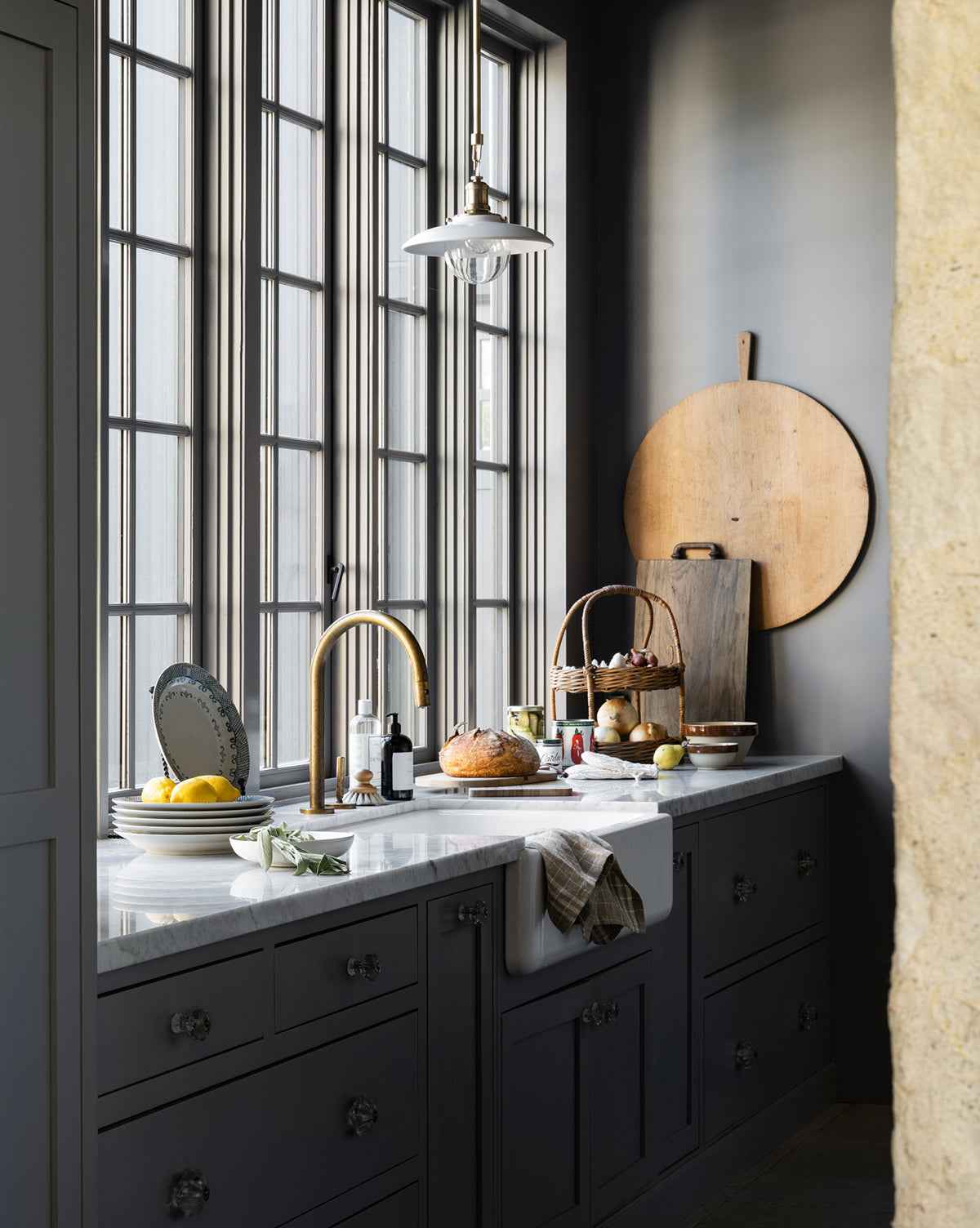 Dario Ceramic Pendant  Antique Brass Hardware, Clear Bulb