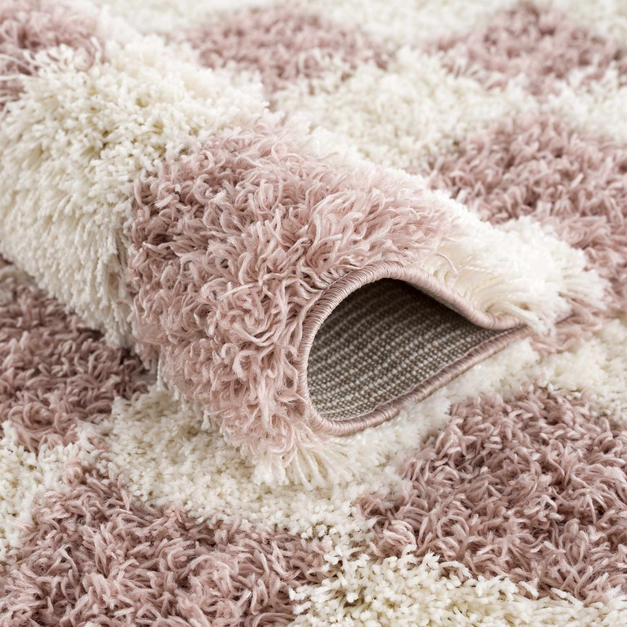 Avara Shag Rug  Plush Pile, Machine Woven, Pink Checkered