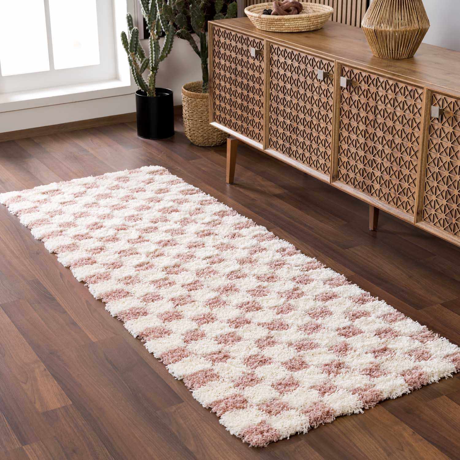 Avara Shag Rug  Plush Pile, Machine Woven, Pink Checkered