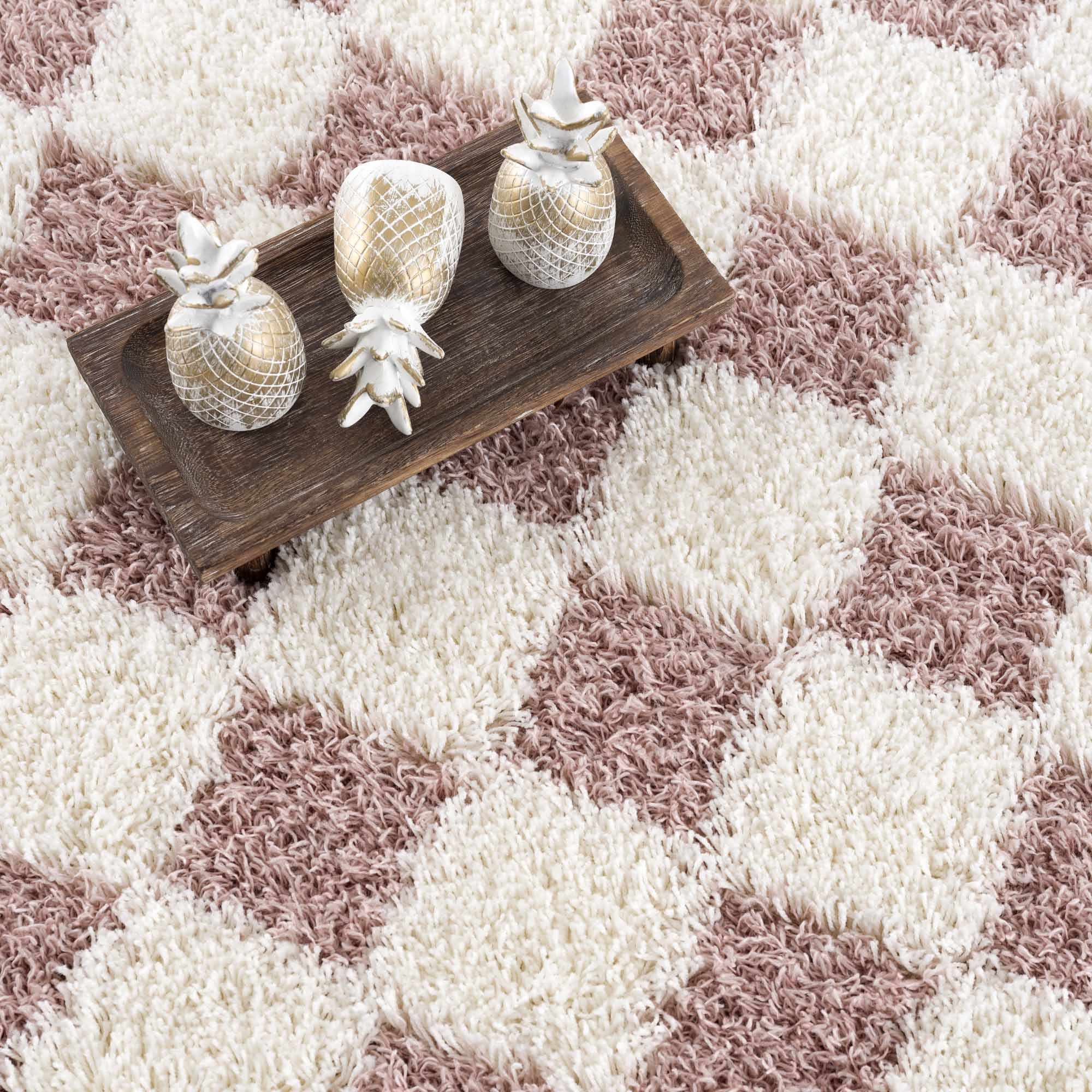 Avara Shag Rug  Plush Pile, Machine Woven, Pink Checkered