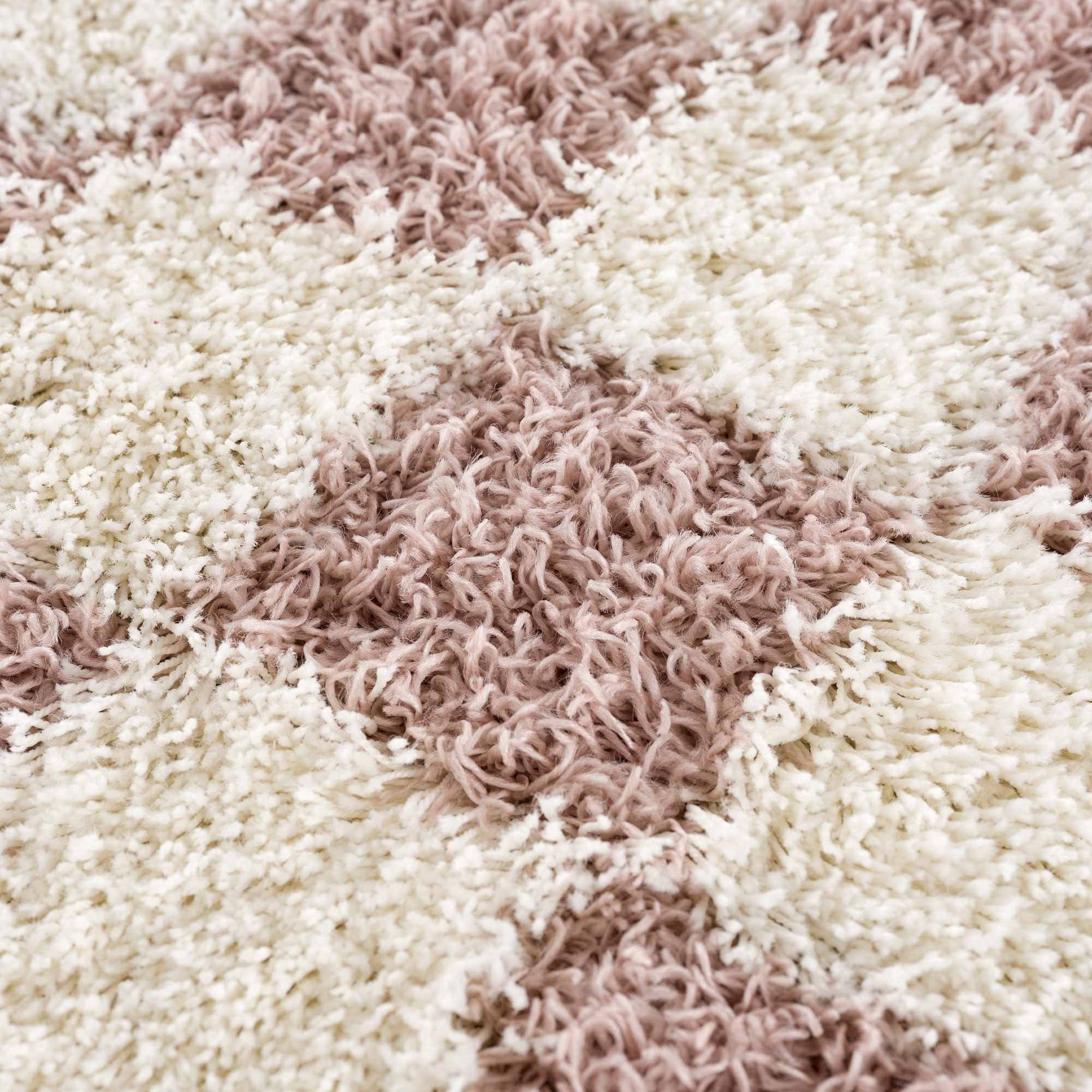 Avara Shag Rug  Plush Pile, Machine Woven, Pink Checkered