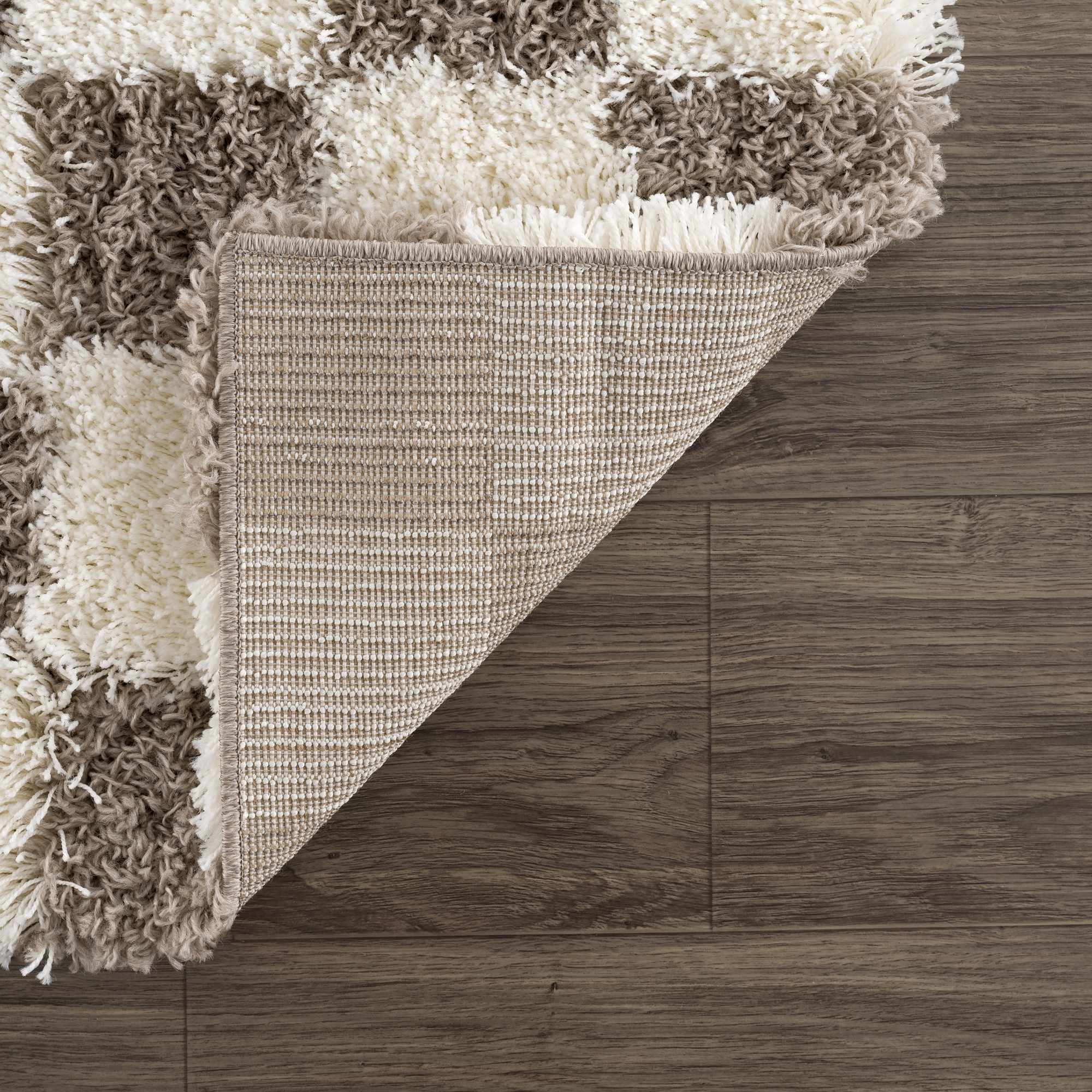 Bello Area Rug  Plush Pile, Machine Woven, Brown Checkered