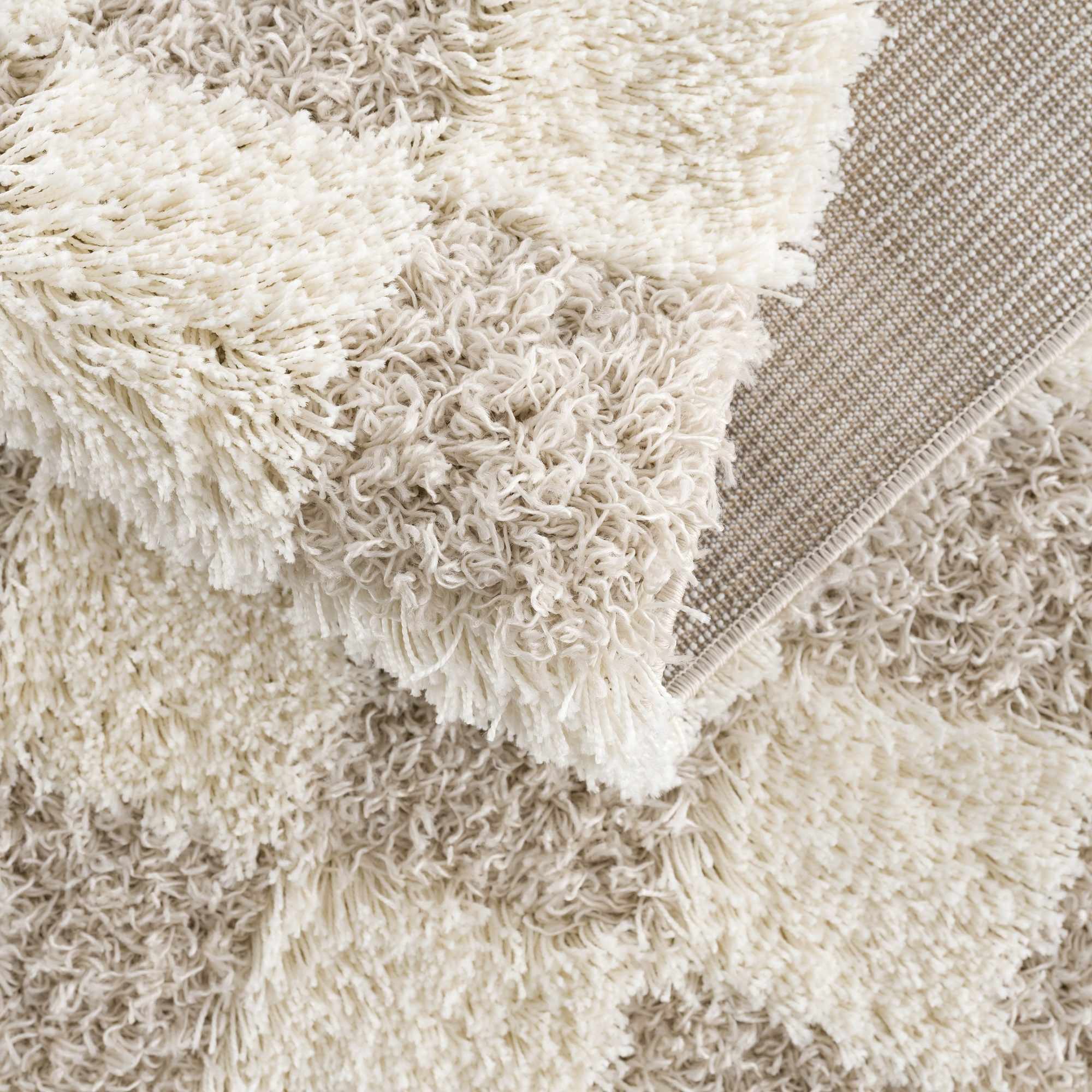 Atira Checkered Area Rug  Plush Polypropylene, Contemporary Design
