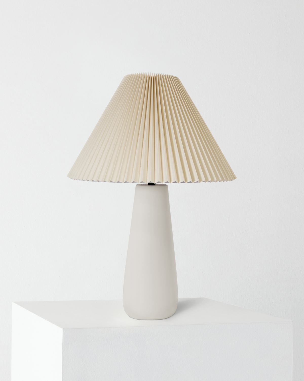 Gwen Table Lamp | Linen Pleated Shade, Ceramic Base