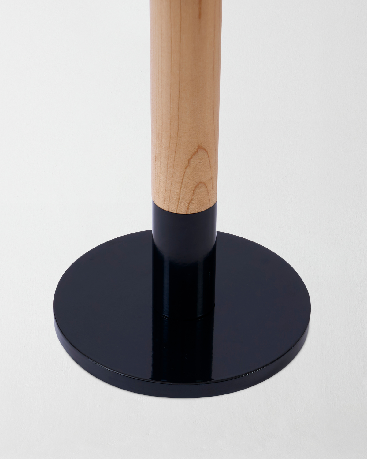 Aero Table Lamp | Oak Stem, Linen Shade