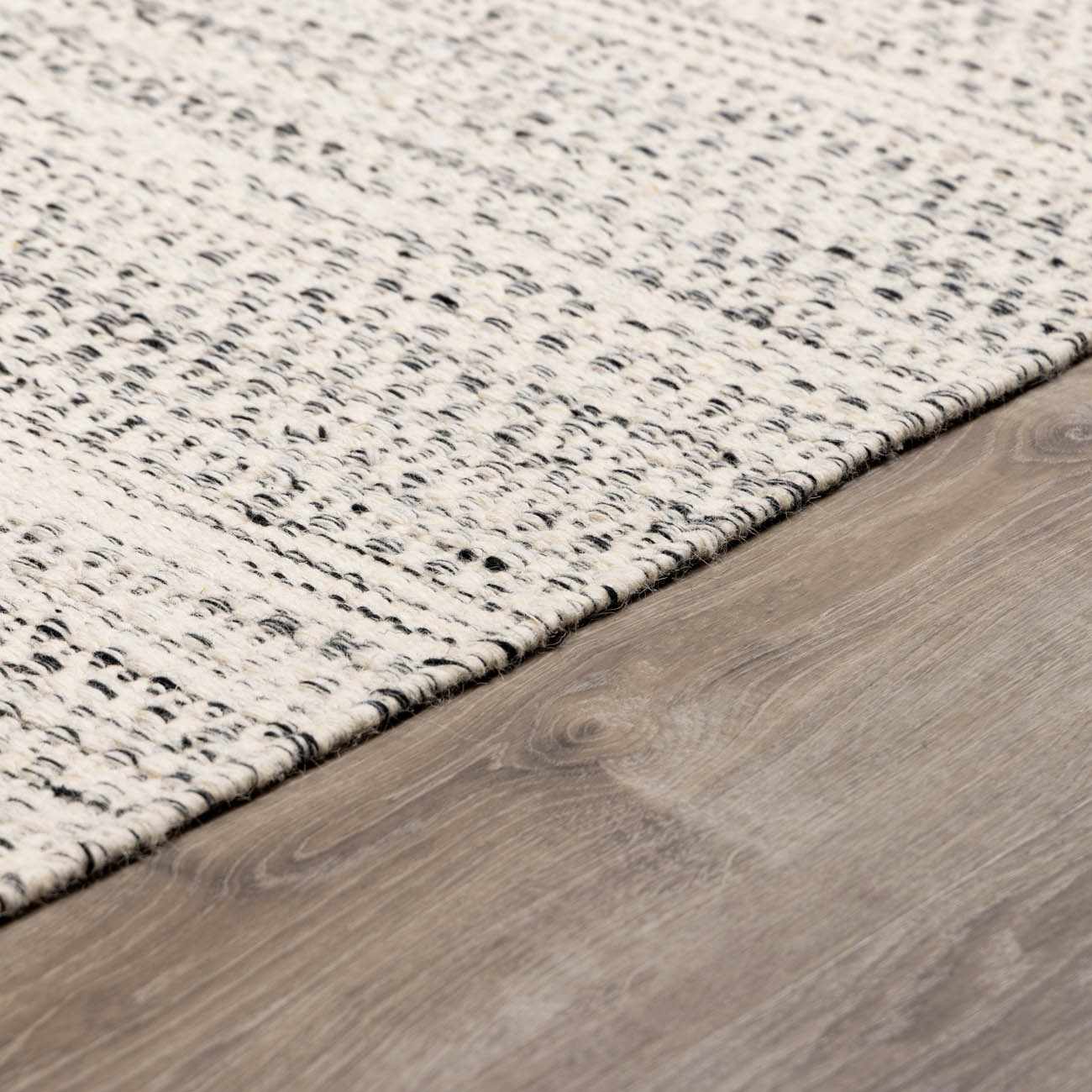 Wyla Wool Area Rug Hand Woven Medium Pile Cream Black