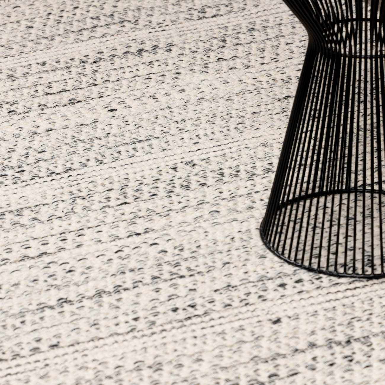 Wyla Wool Area Rug Hand Woven Medium Pile Cream Black