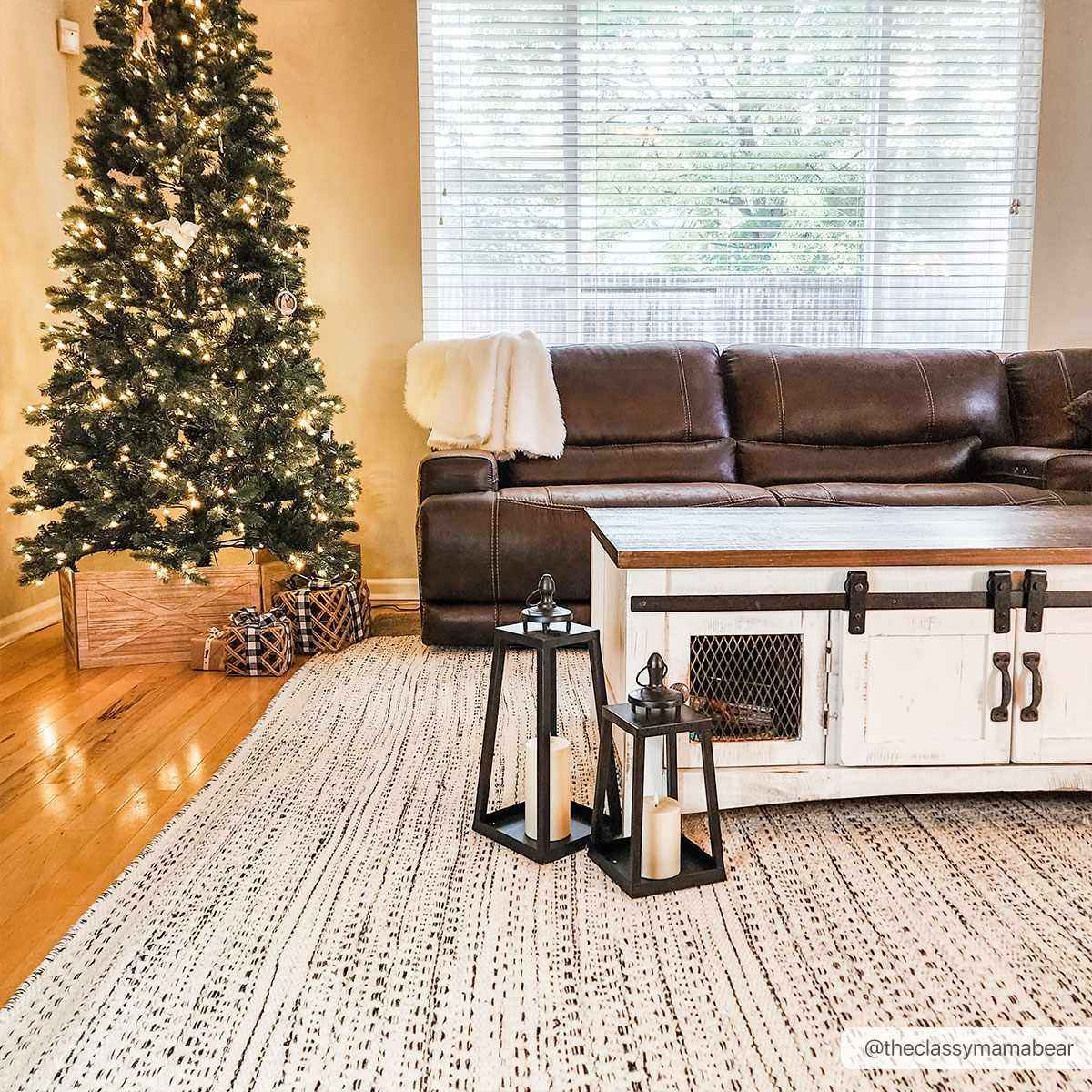 Wyla Wool Area Rug Hand Woven Medium Pile Cream Black