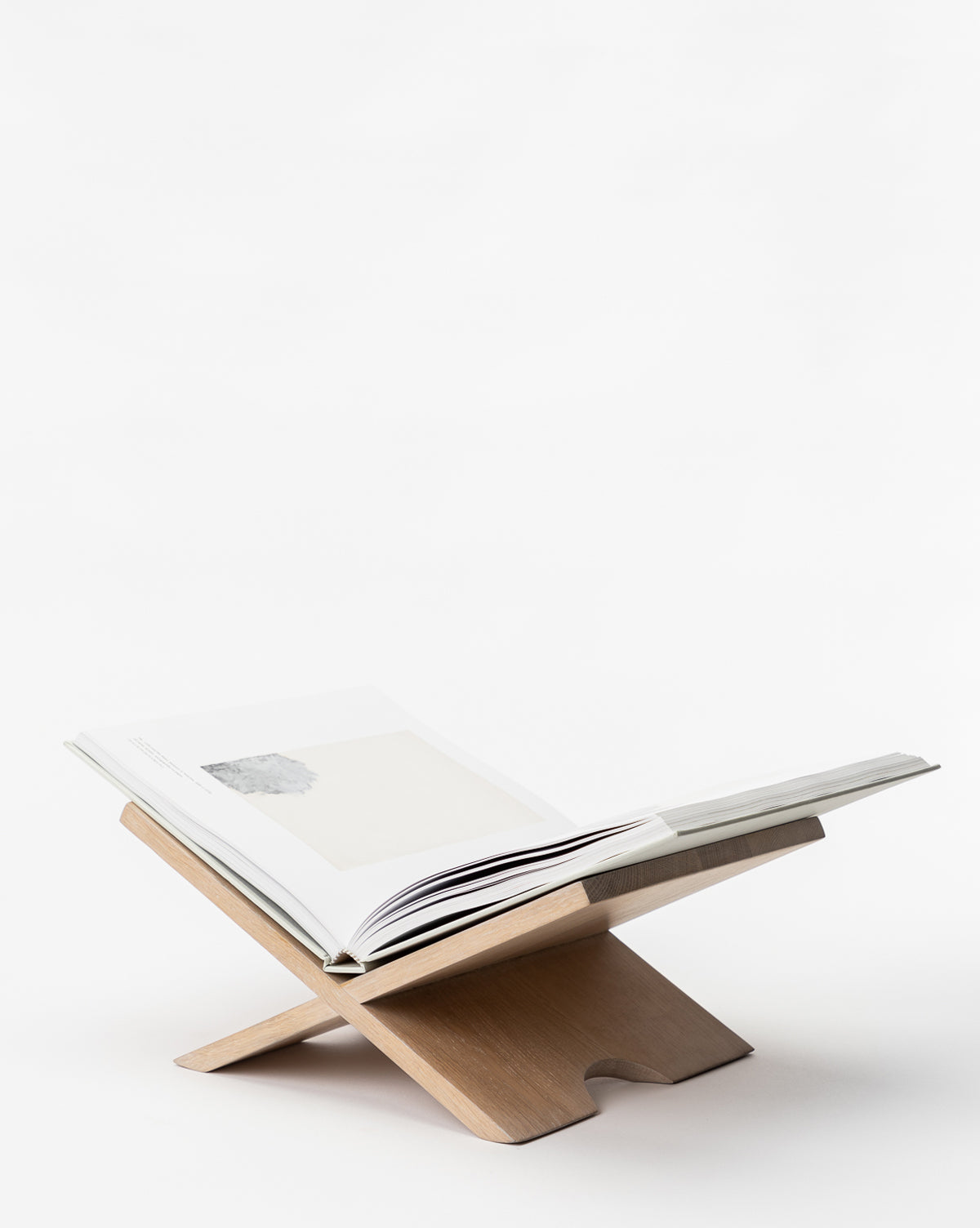 Bela Wooden Book Display  Oak Wood, Versatile Design