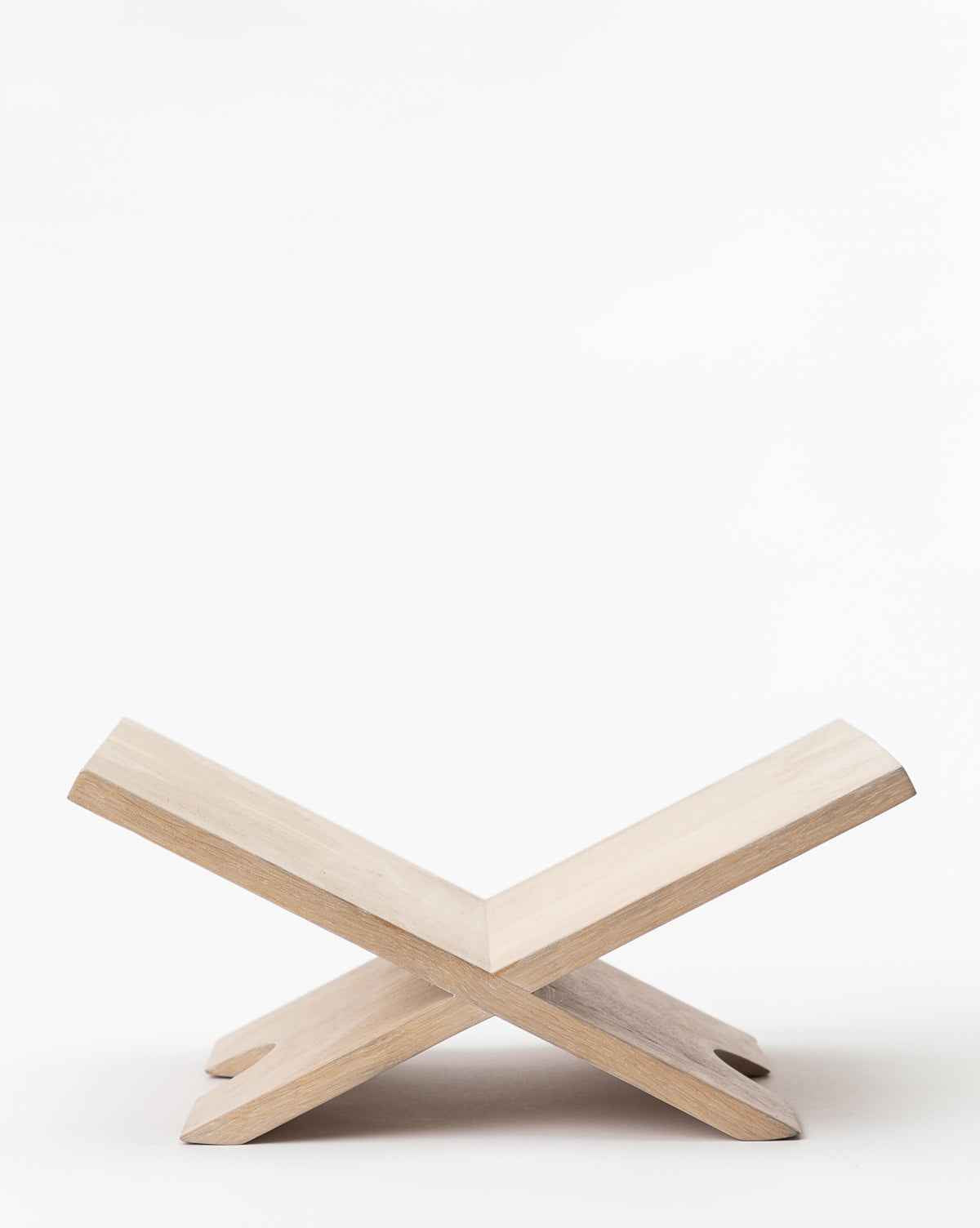 Bela Wooden Book Display  Oak Wood, Versatile Design