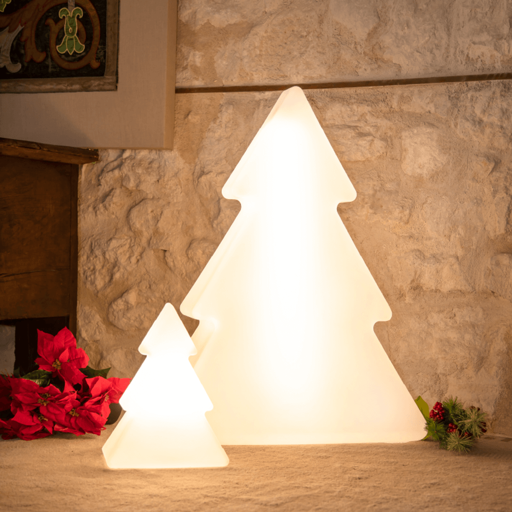 Bello LED Pine Tree | 160cm Battery & Solar, IP65 Weather-Resistant
