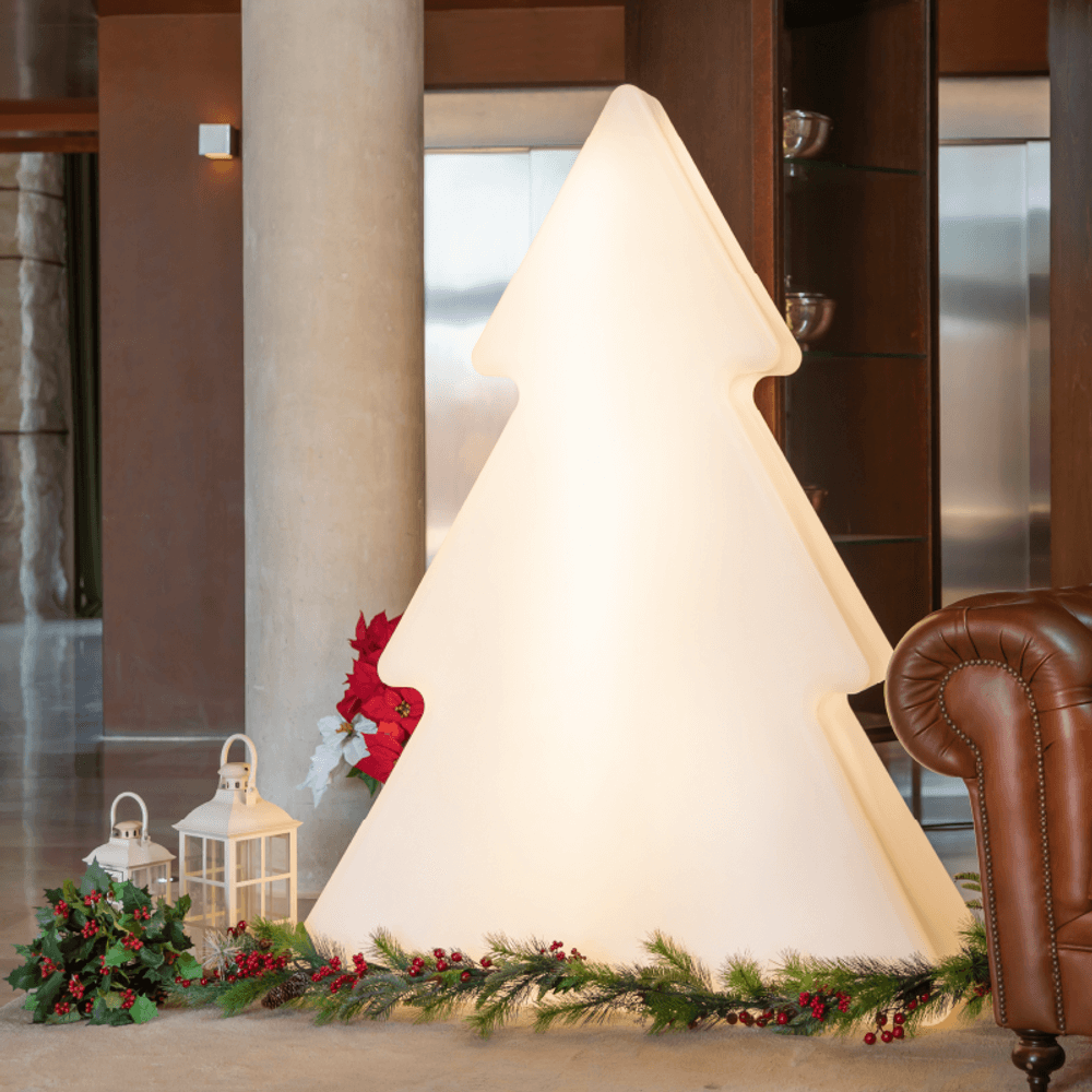 Bello LED Pine Tree | 160cm Battery & Solar, IP65 Weather-Resistant