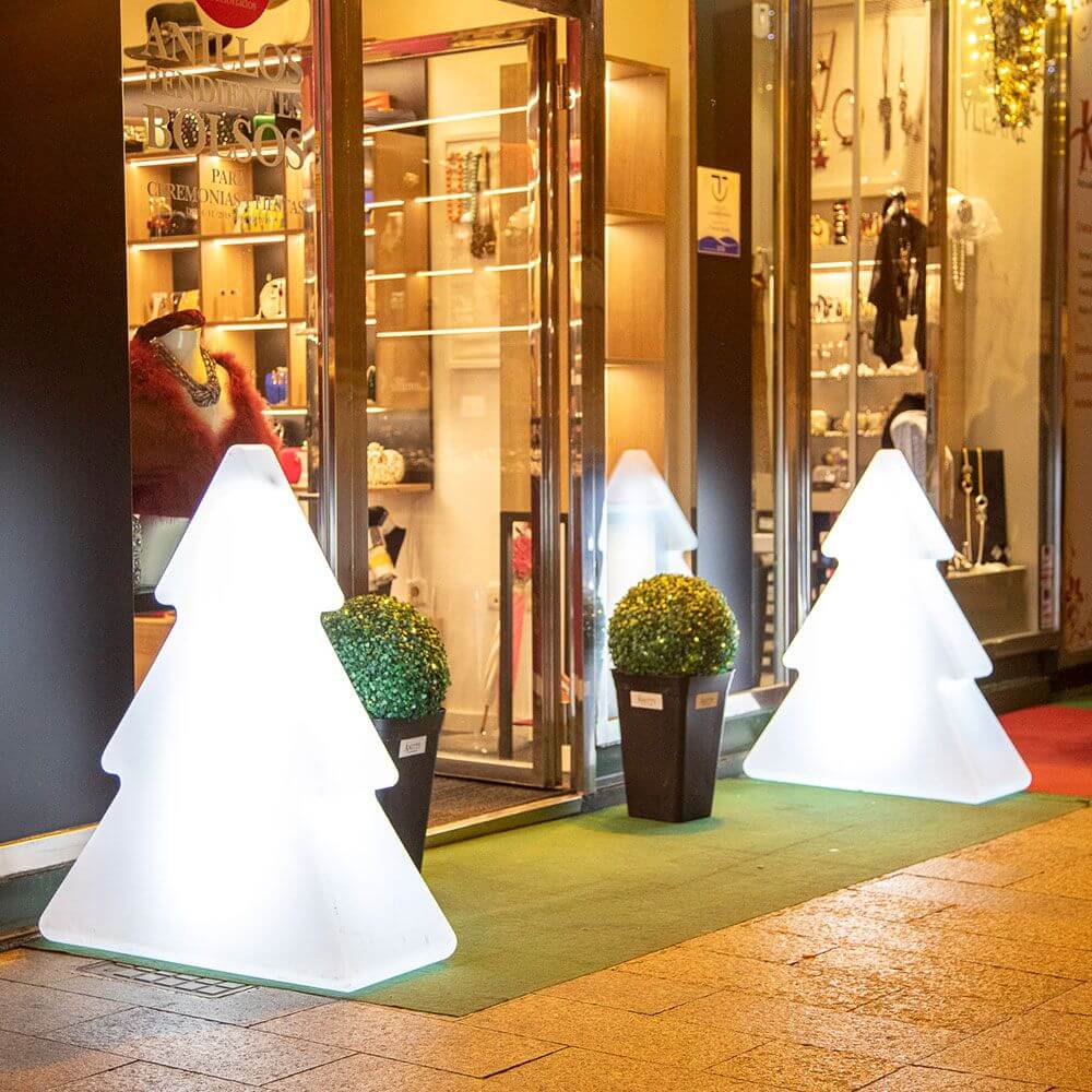 Bello LED Pine Tree | 160cm Battery & Solar, IP65 Weather-Resistant