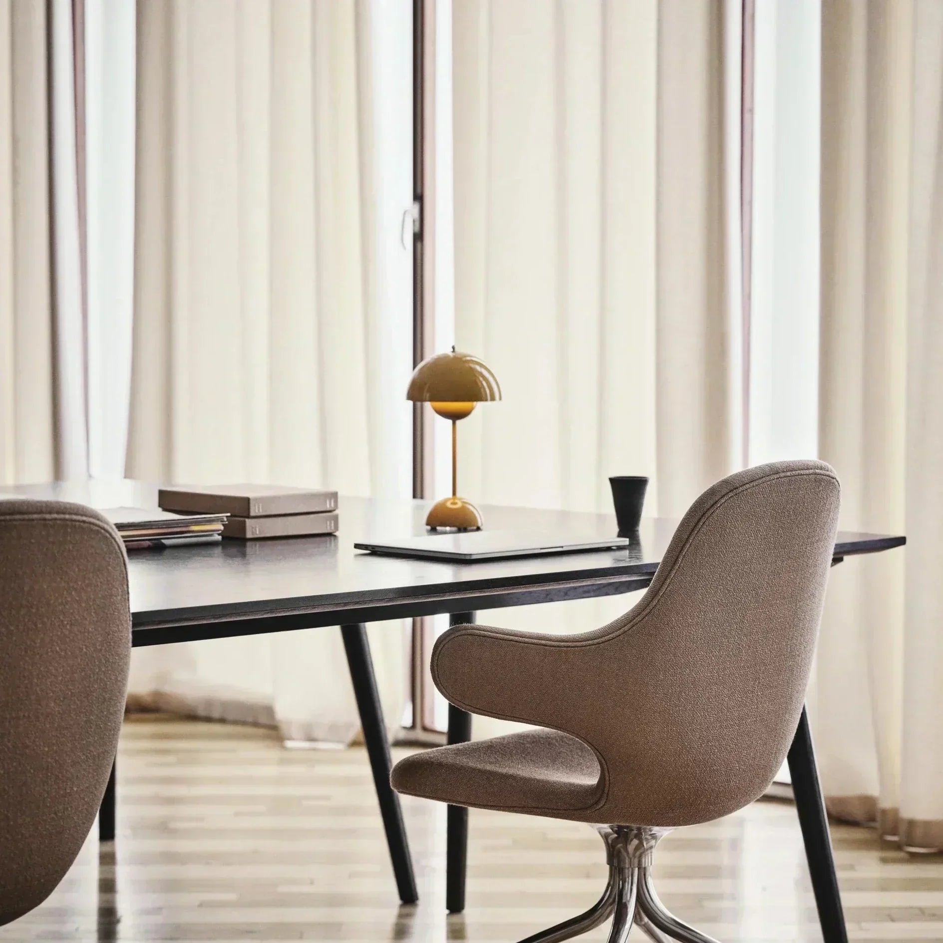 Bela Bauhaus Tafellamp | Iconisch Design, Zacht Diffuus Licht