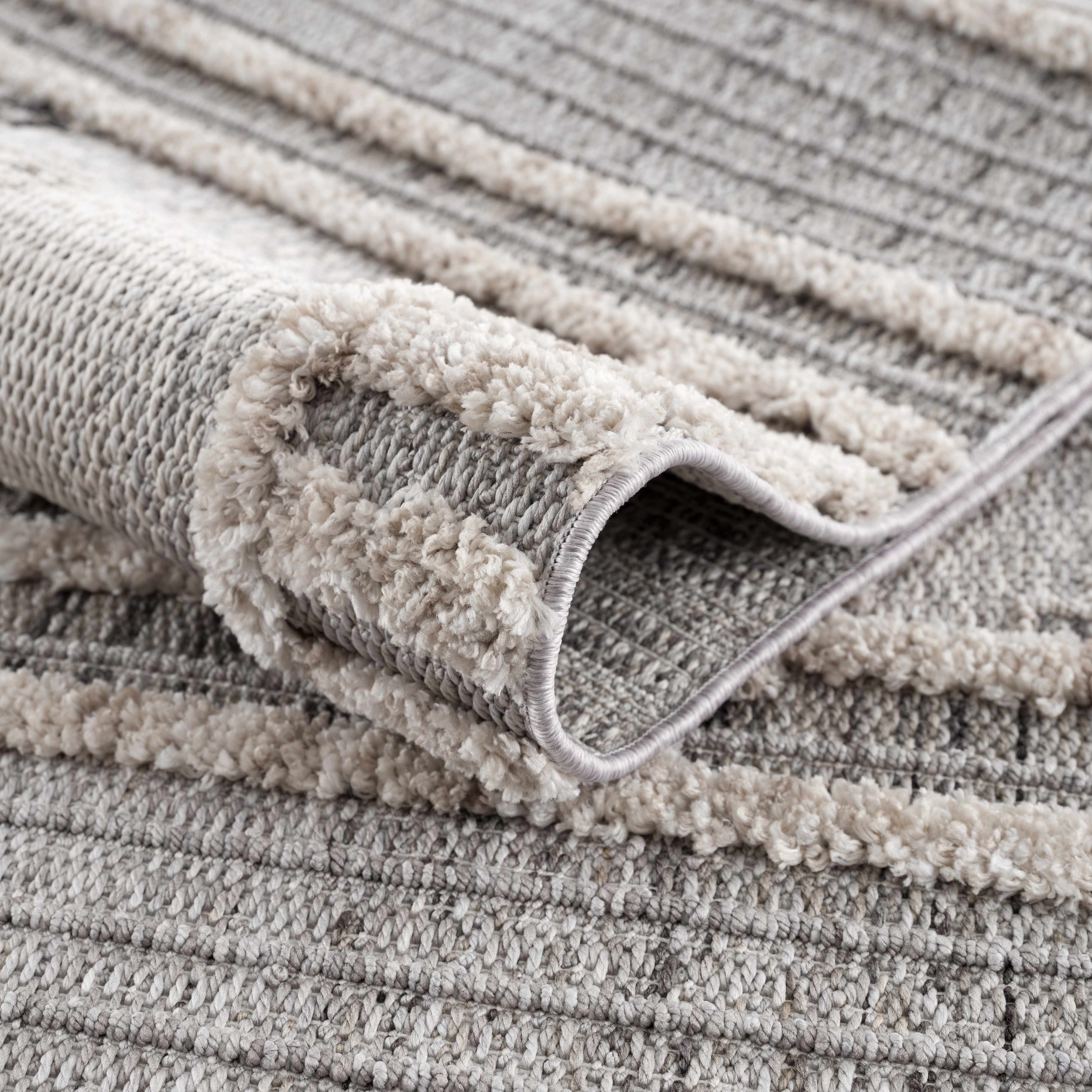 Amara High-Low Rug  Machine Woven  100% Polyester  Transitional